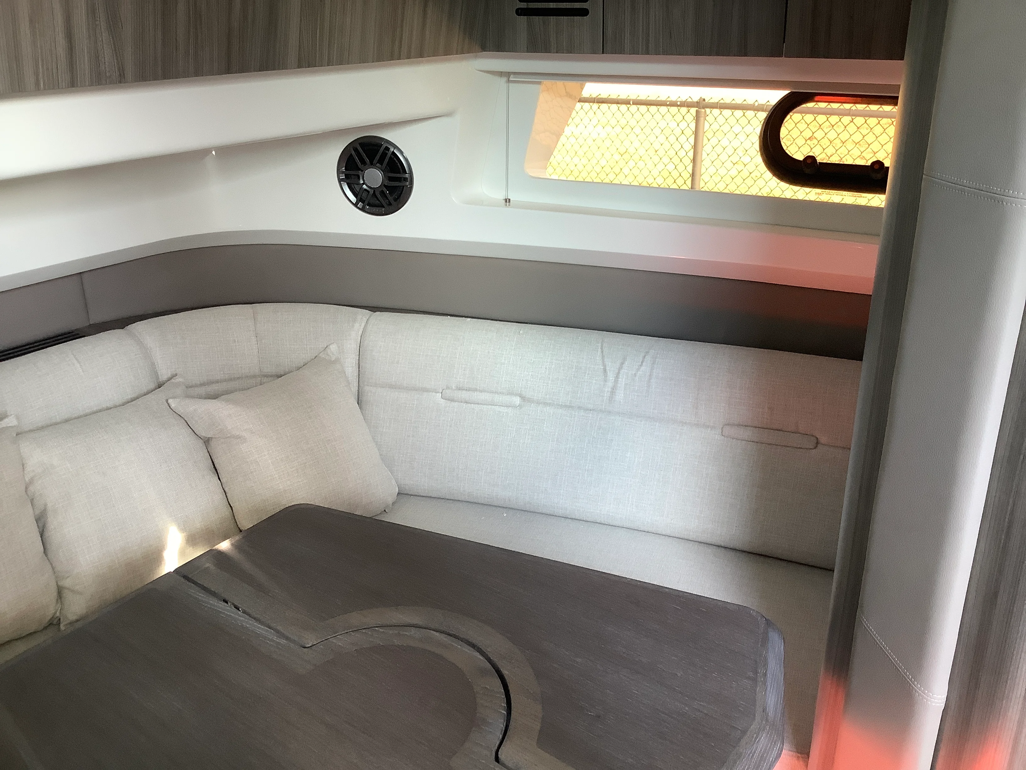 2026 Sea Ray SLX 400 Image Thumbnail #38