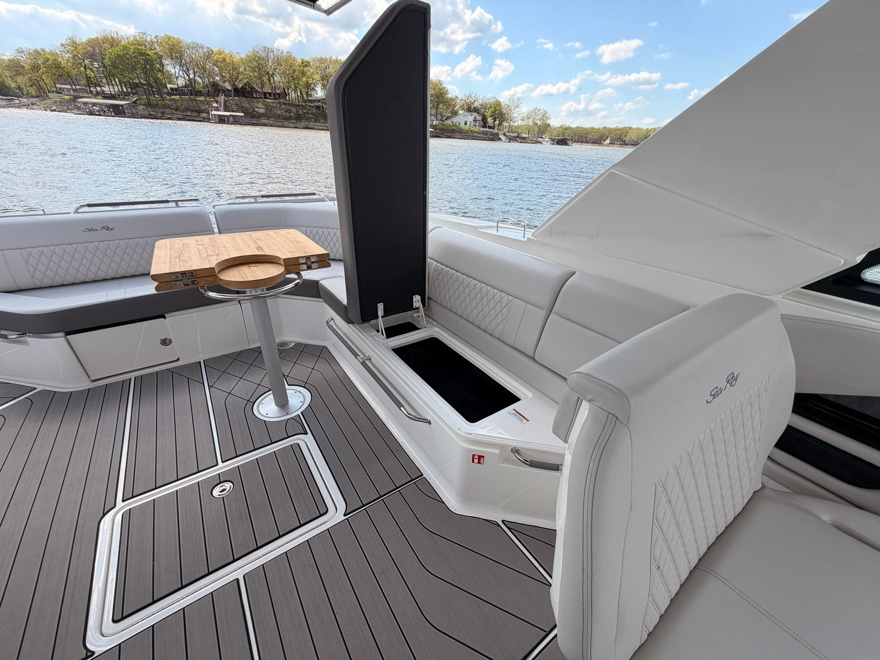 2026 Sea Ray SLX 400 Image Thumbnail #38