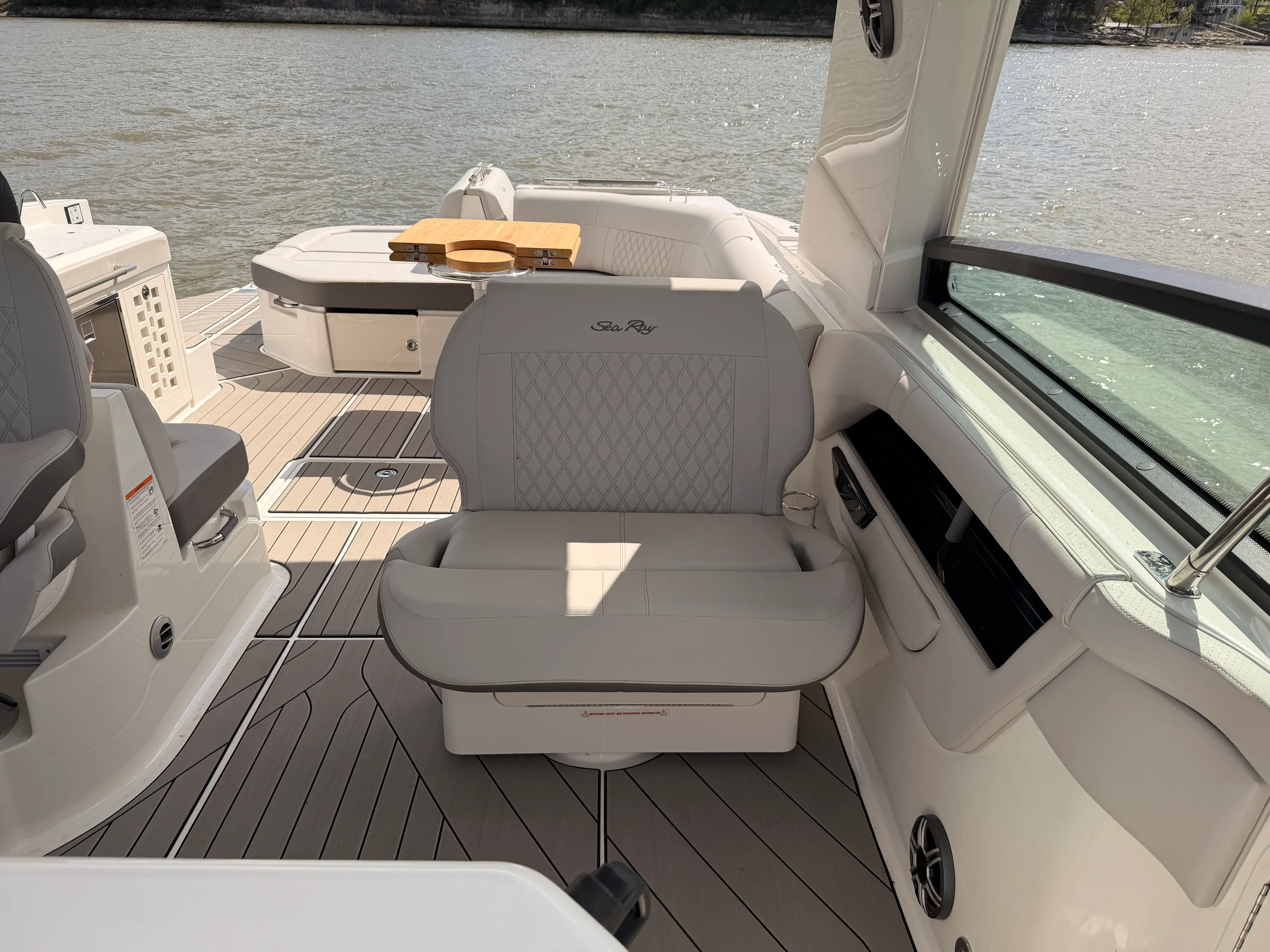 2026 Sea Ray SLX 400 Image Thumbnail #21