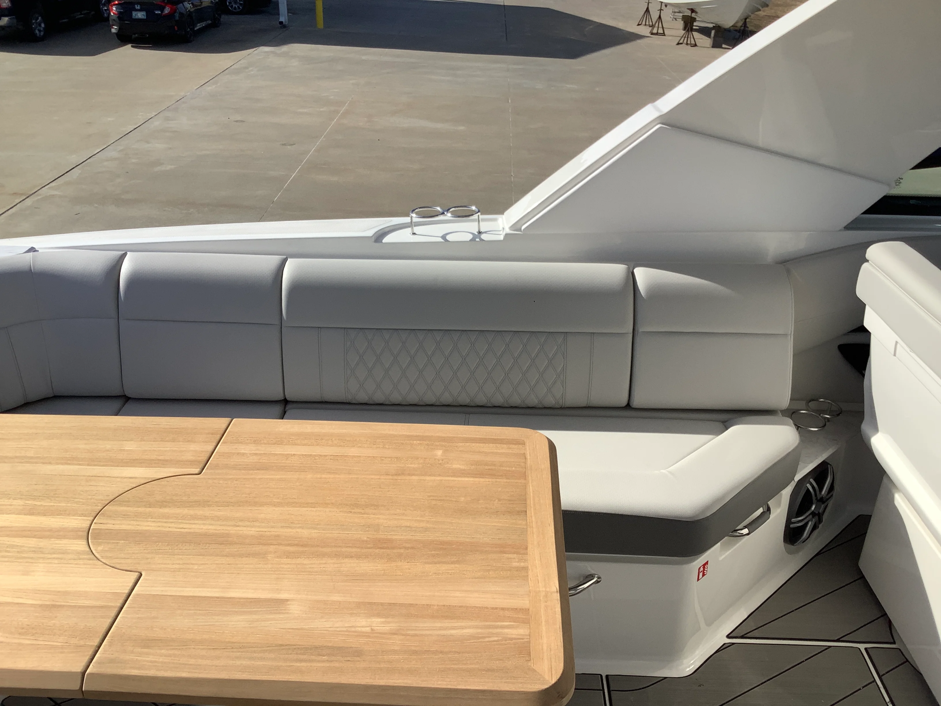 2026 Sea Ray SLX 400 Image Thumbnail #15