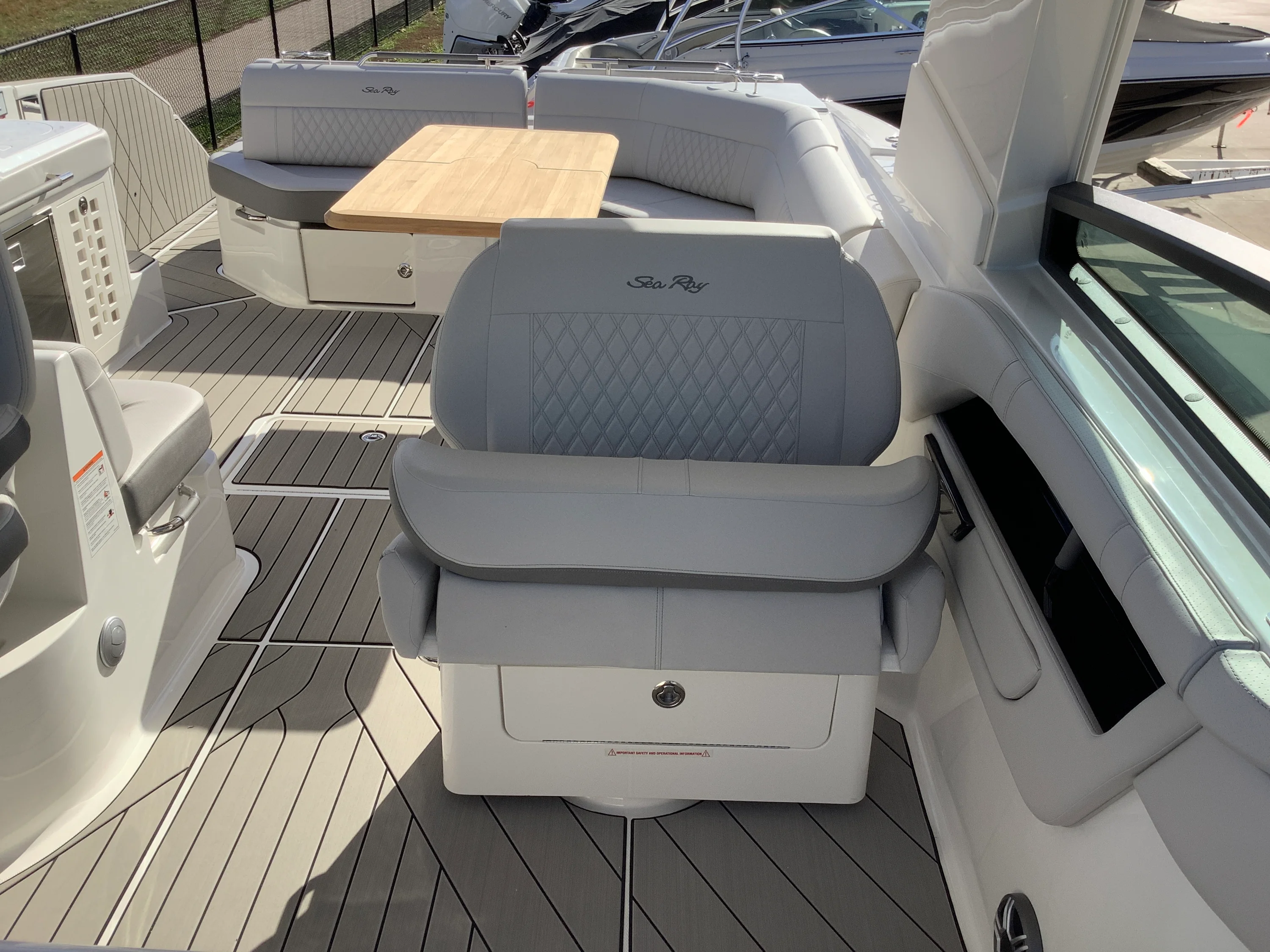 2026 Sea Ray SLX 400 Image Thumbnail #27