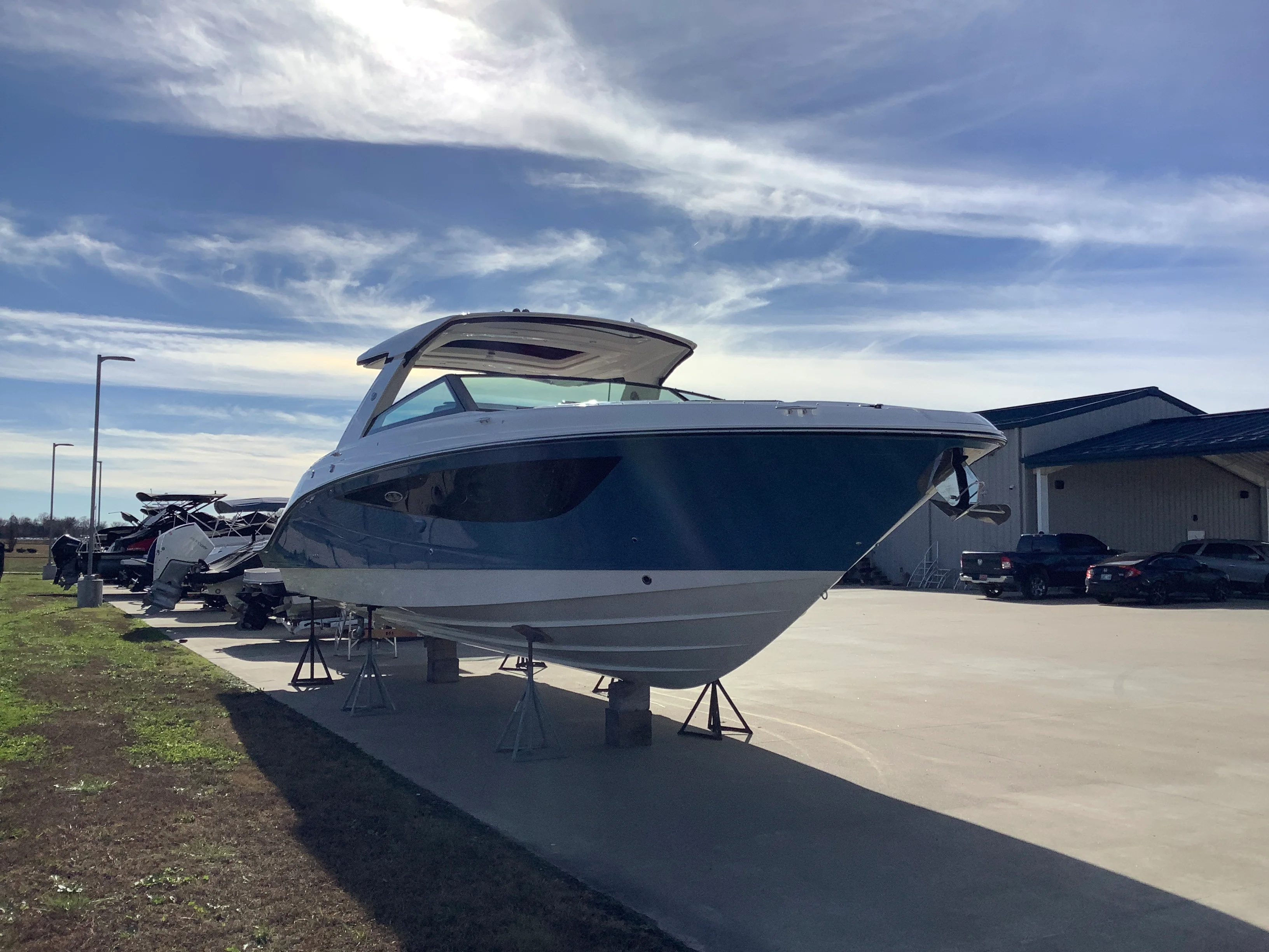 2026 Sea Ray SLX 400 Image Thumbnail #3