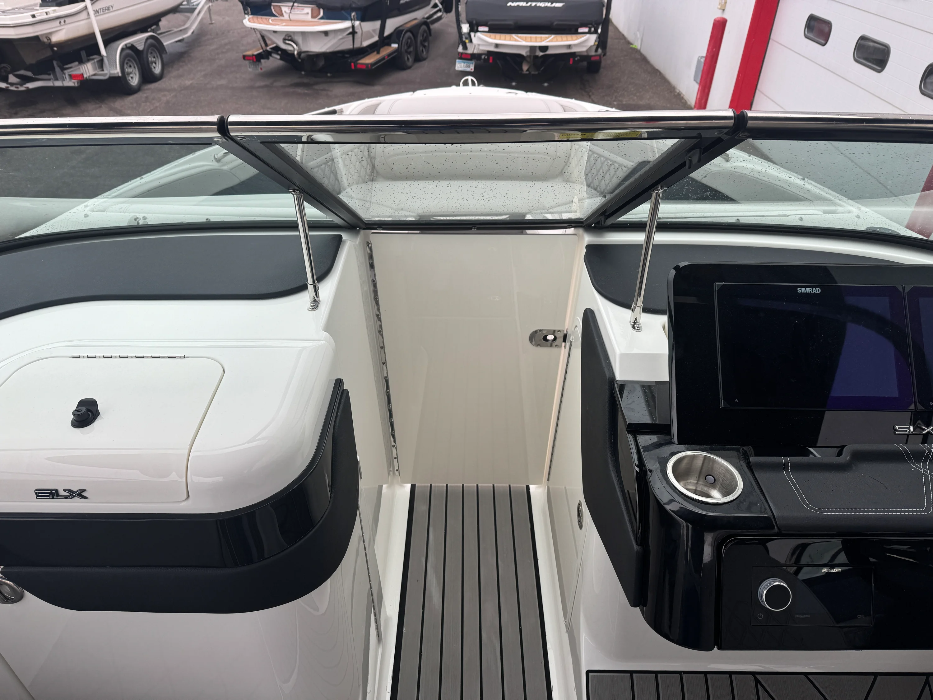 2026 Sea Ray SLX 280 Image Thumbnail #48