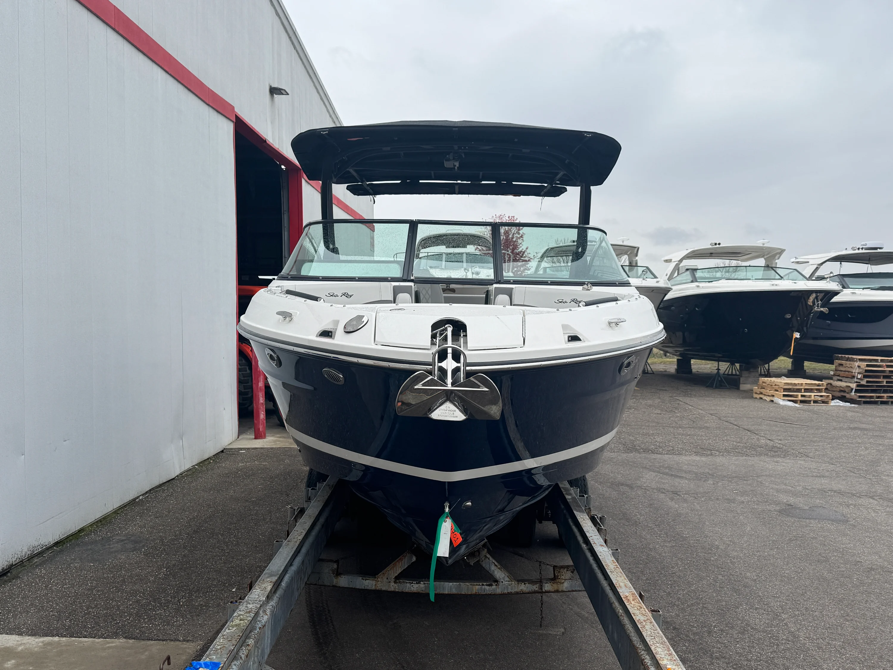 2026 Sea Ray SLX 280 Image Thumbnail #2