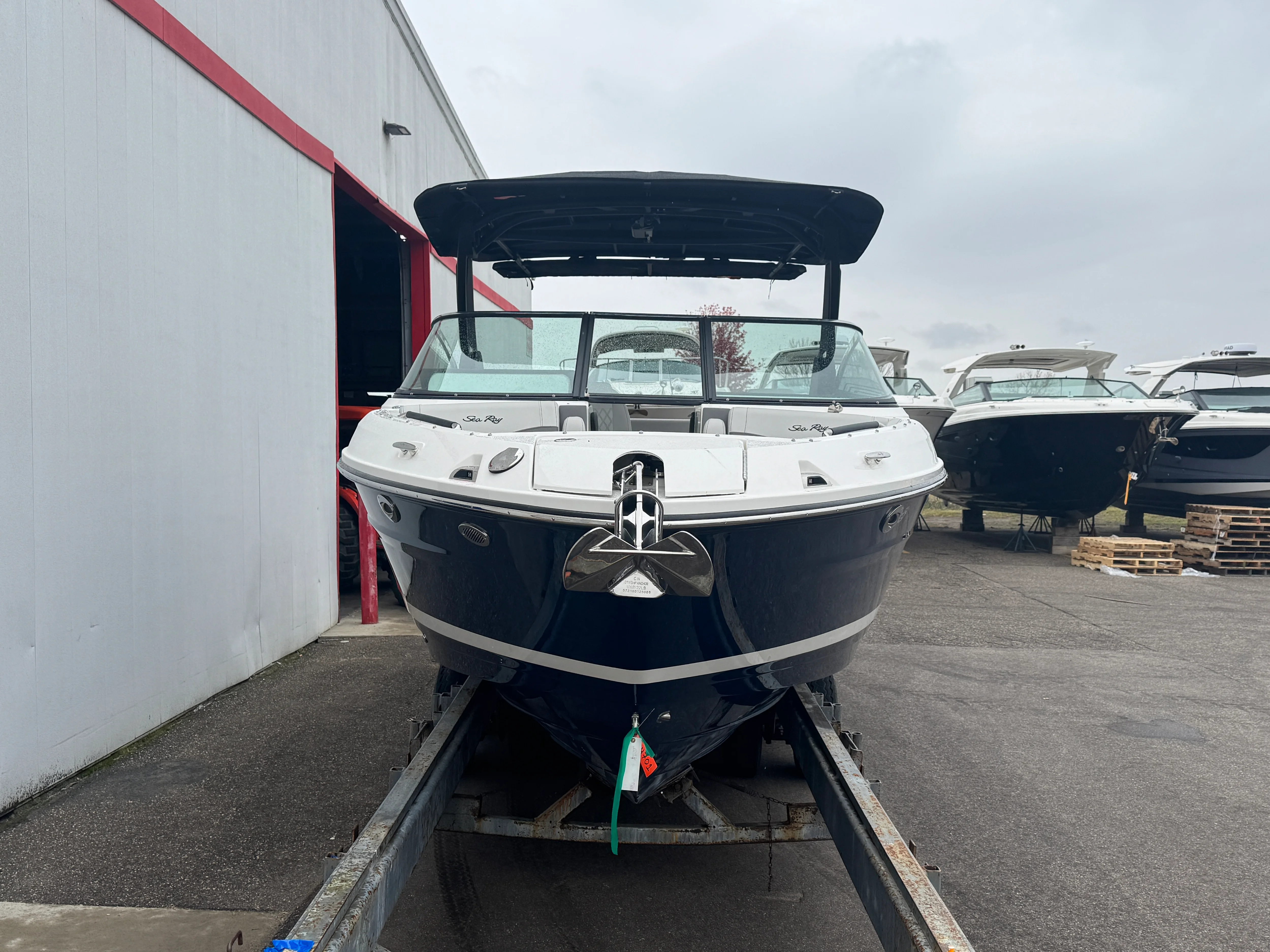 2026 Sea Ray SLX 280 Image Thumbnail #2