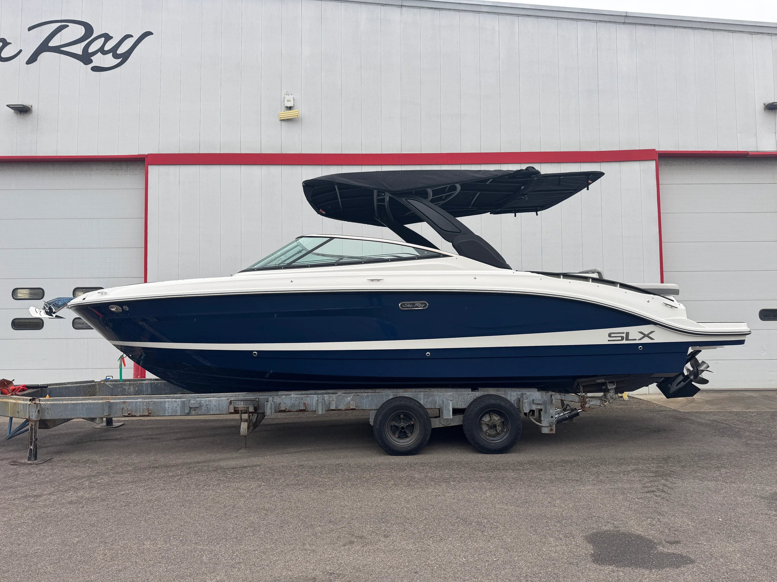 2026 Sea Ray SLX 280 Image Thumbnail #4