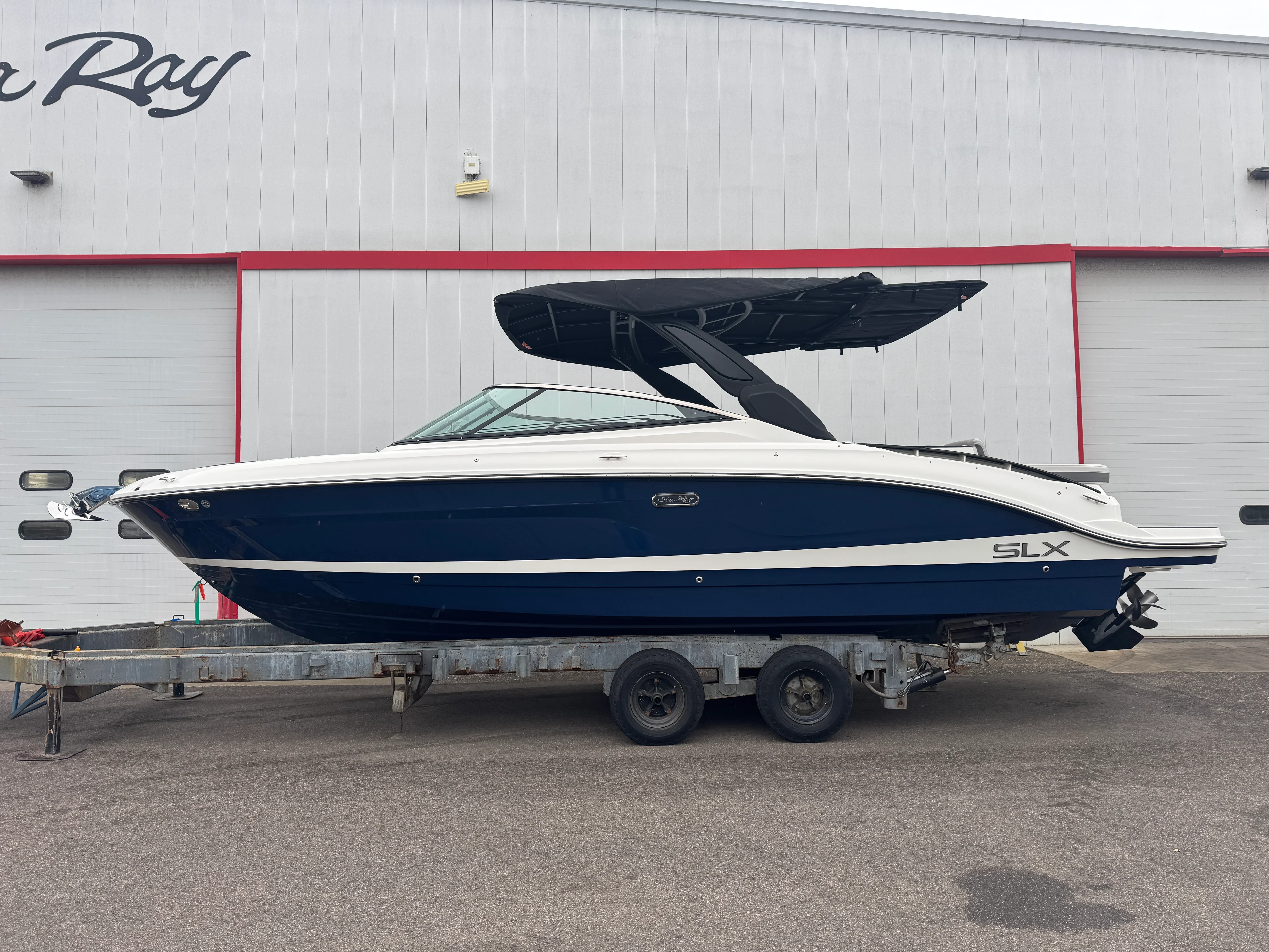 2026 Sea Ray SLX 280 Image Thumbnail #4