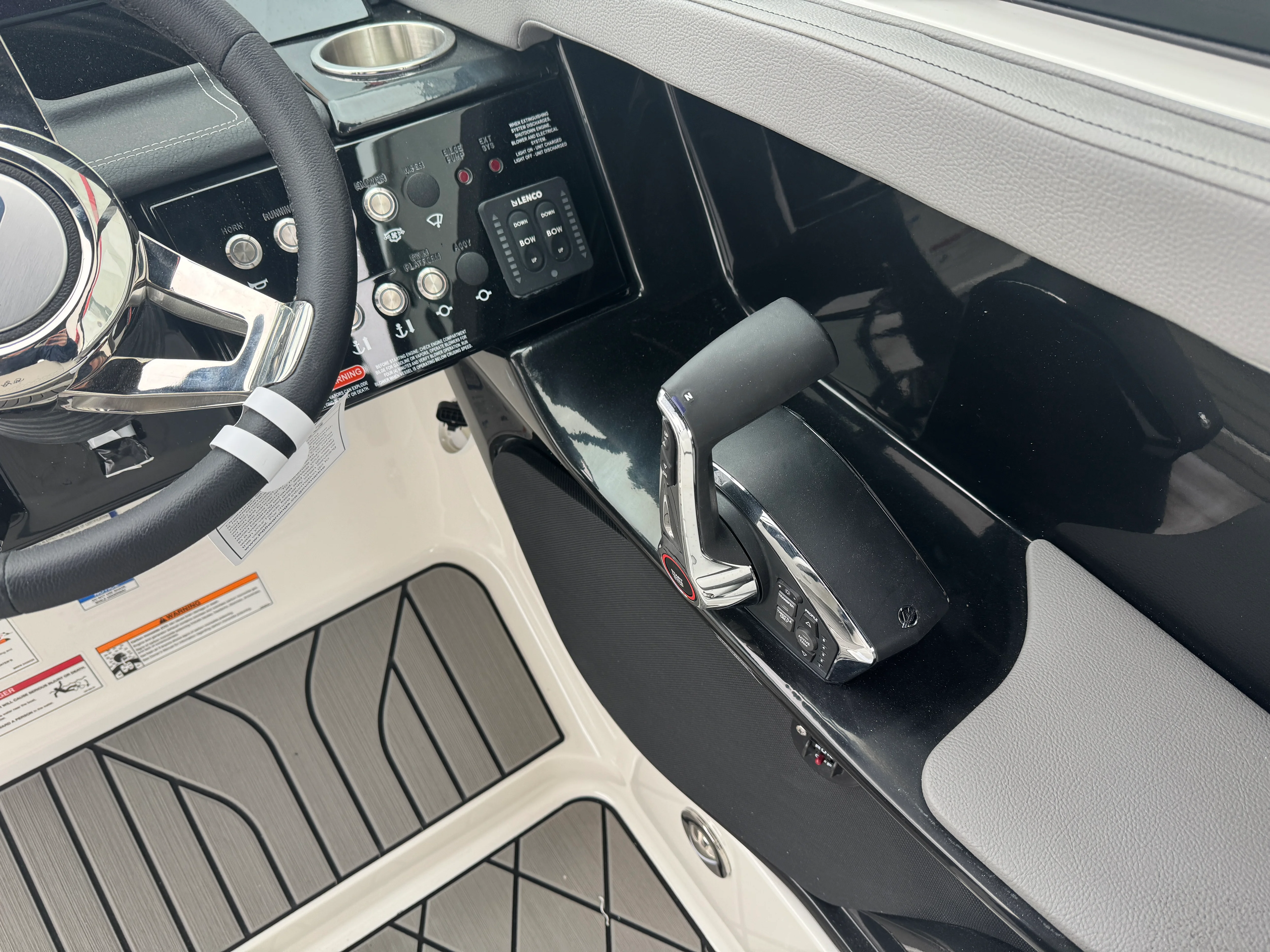 2026 Sea Ray SLX 280 Image Thumbnail #36