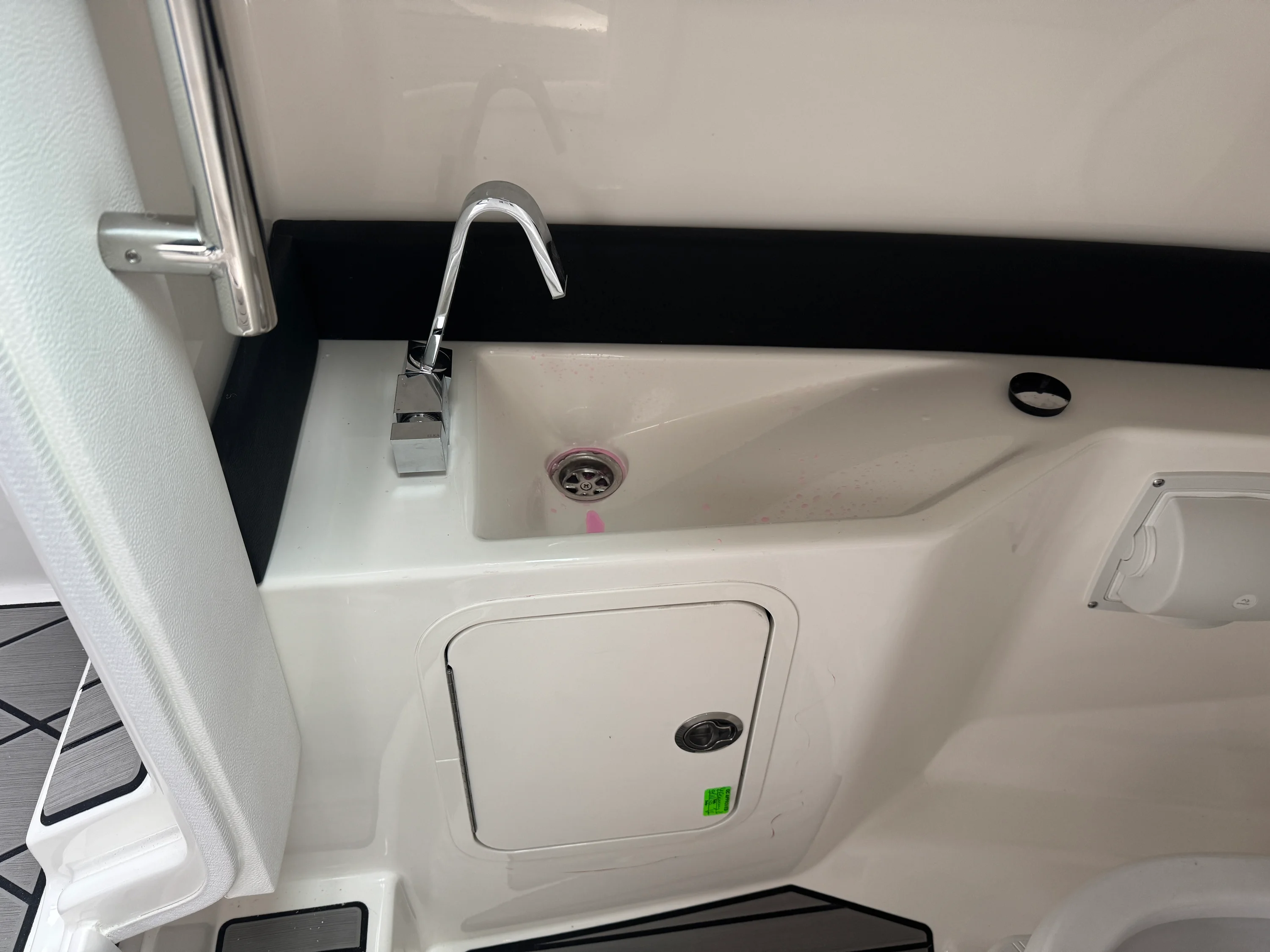 2026 Sea Ray SLX 280 Image Thumbnail #44