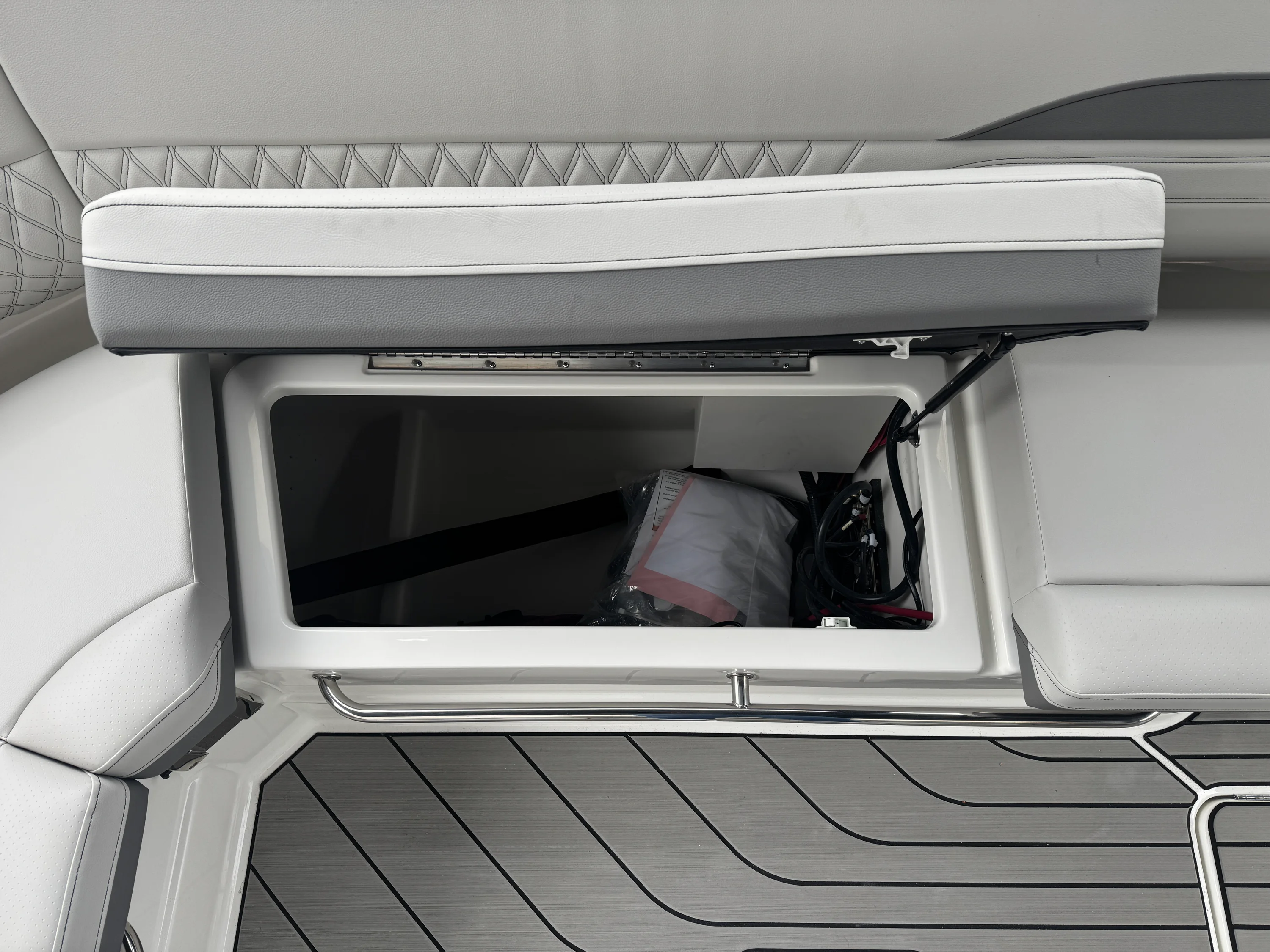 2026 Sea Ray SLX 280 Image Thumbnail #26