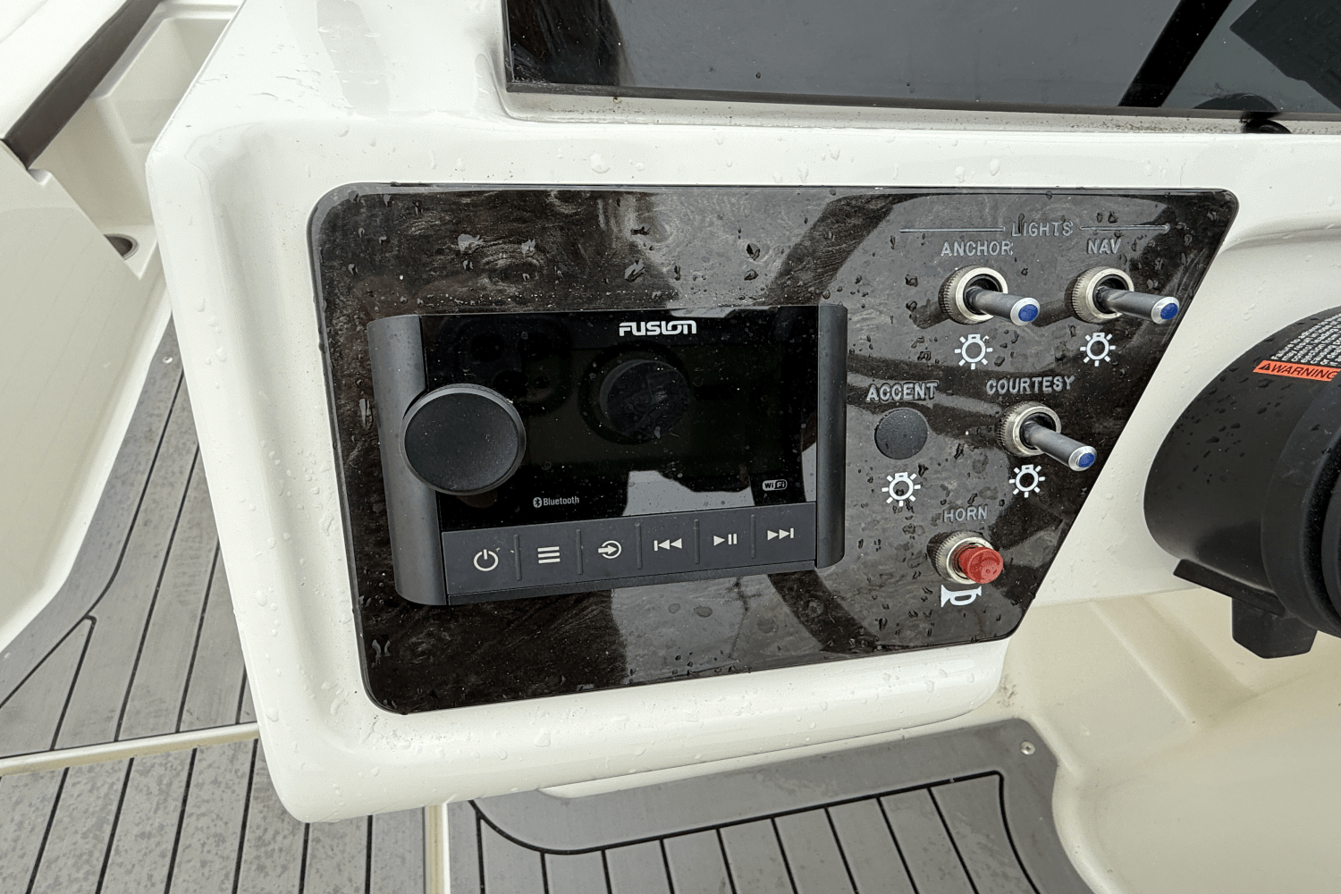2019 Sea Ray 190SPX Image Thumbnail #10