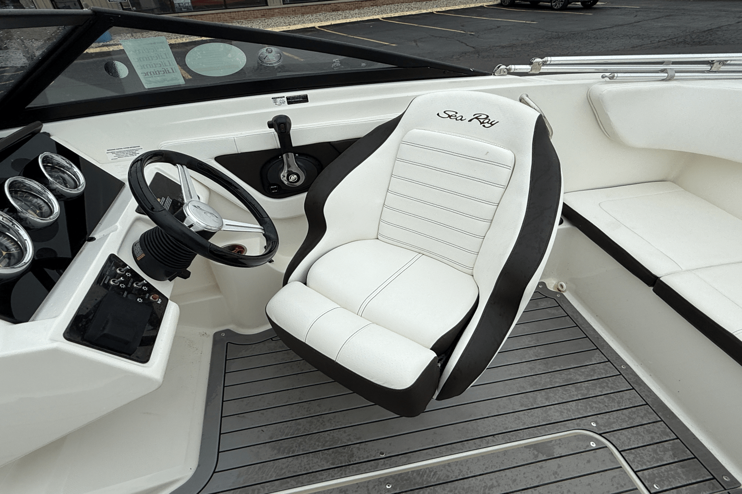 2019 Sea Ray 190SPX Image Thumbnail #8