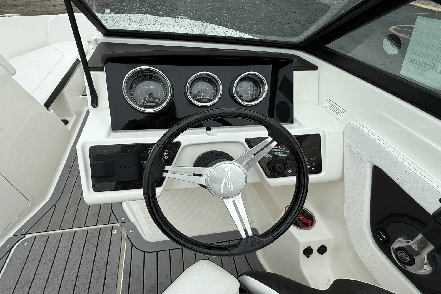 2019 Sea Ray 190SPX Image Thumbnail #9