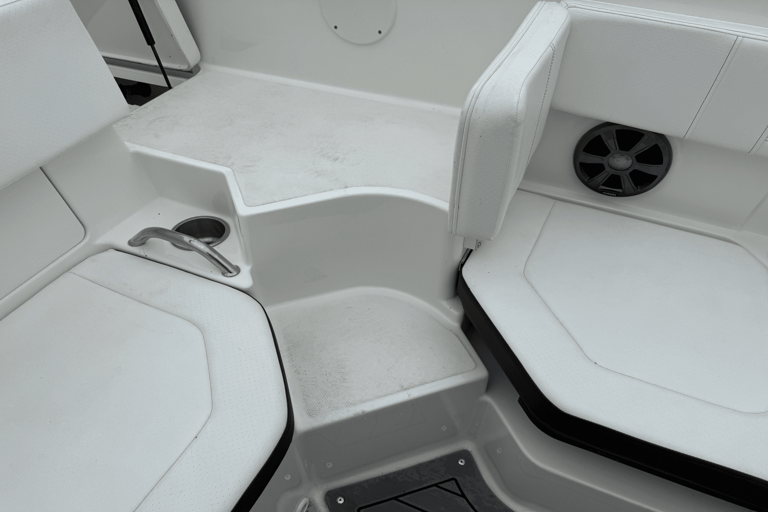2019 Sea Ray 190SPX Image Thumbnail #18