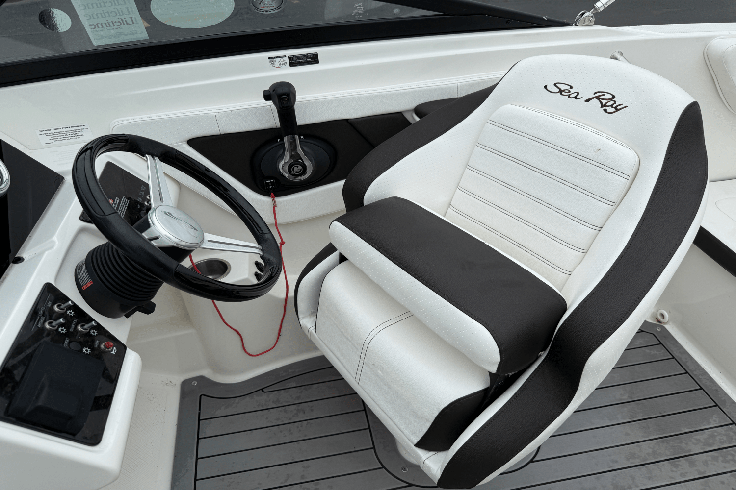 2019 Sea Ray 190SPX Image Thumbnail #27
