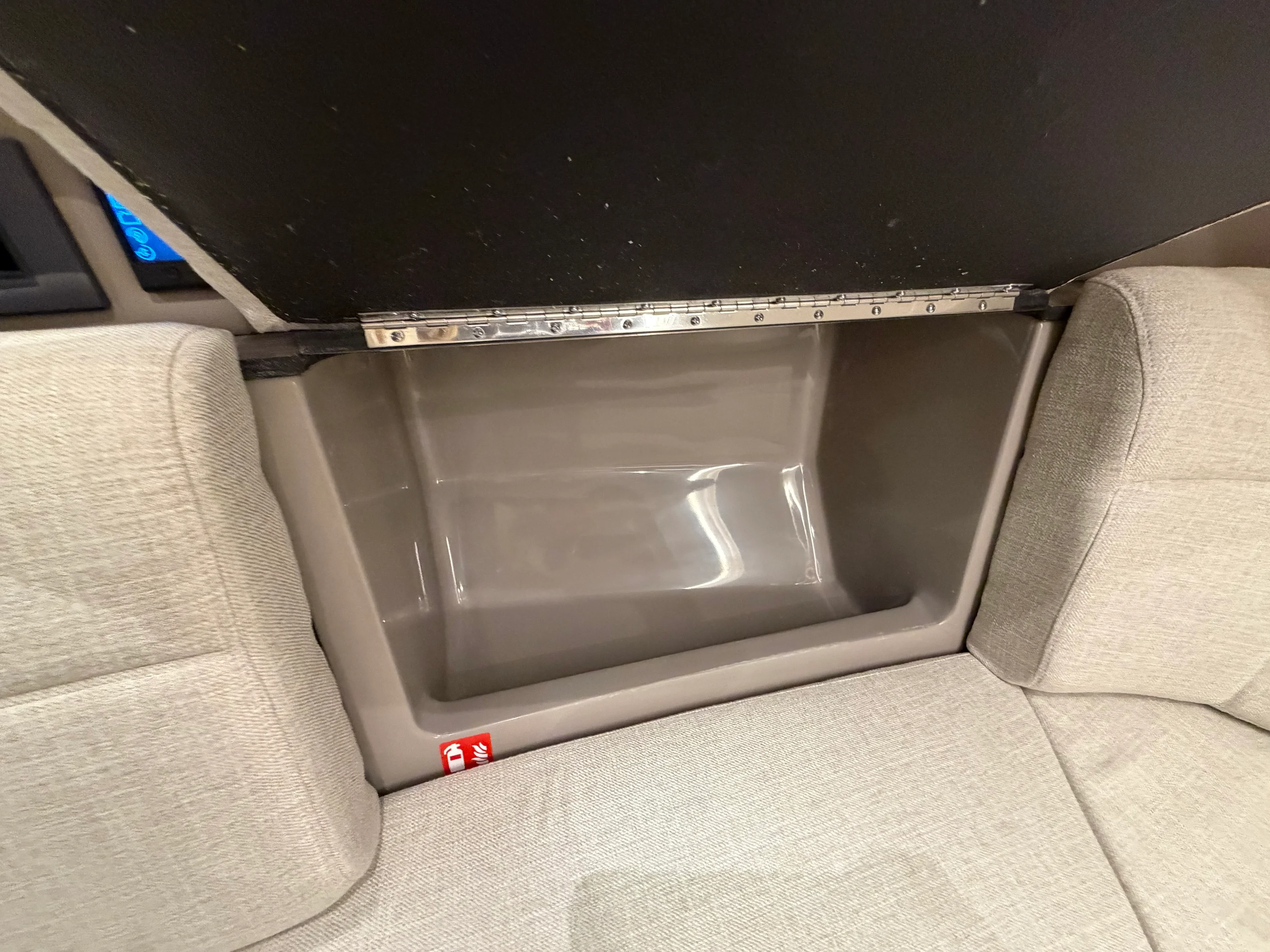 2026 Sea Ray SLX 400 Image Thumbnail #30