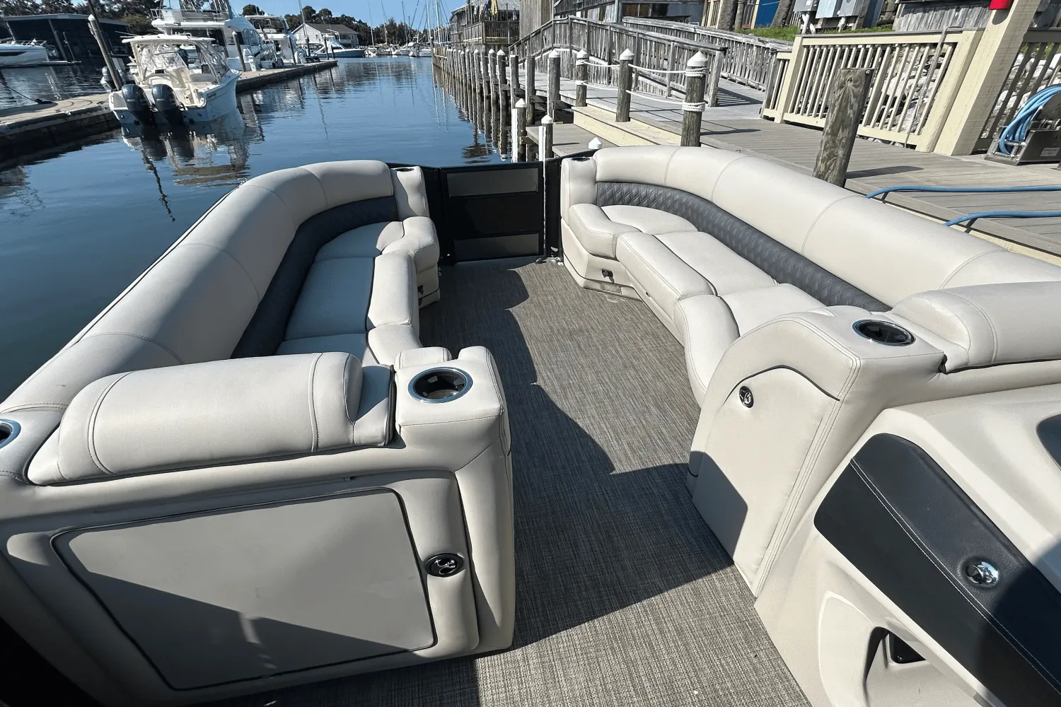 2020 Barletta L25UC Image Thumbnail #14