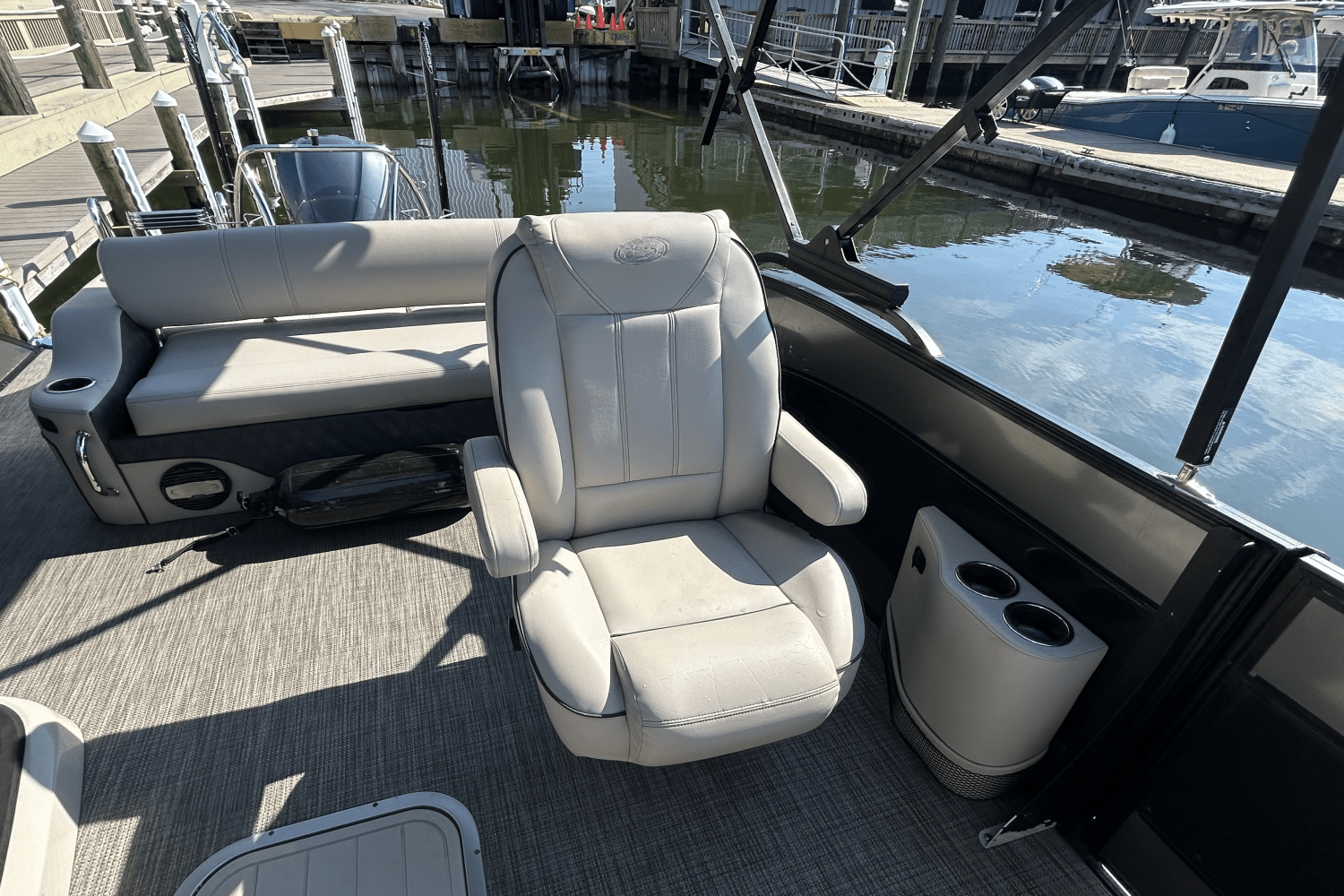 2020 Barletta L25UC Image Thumbnail #13