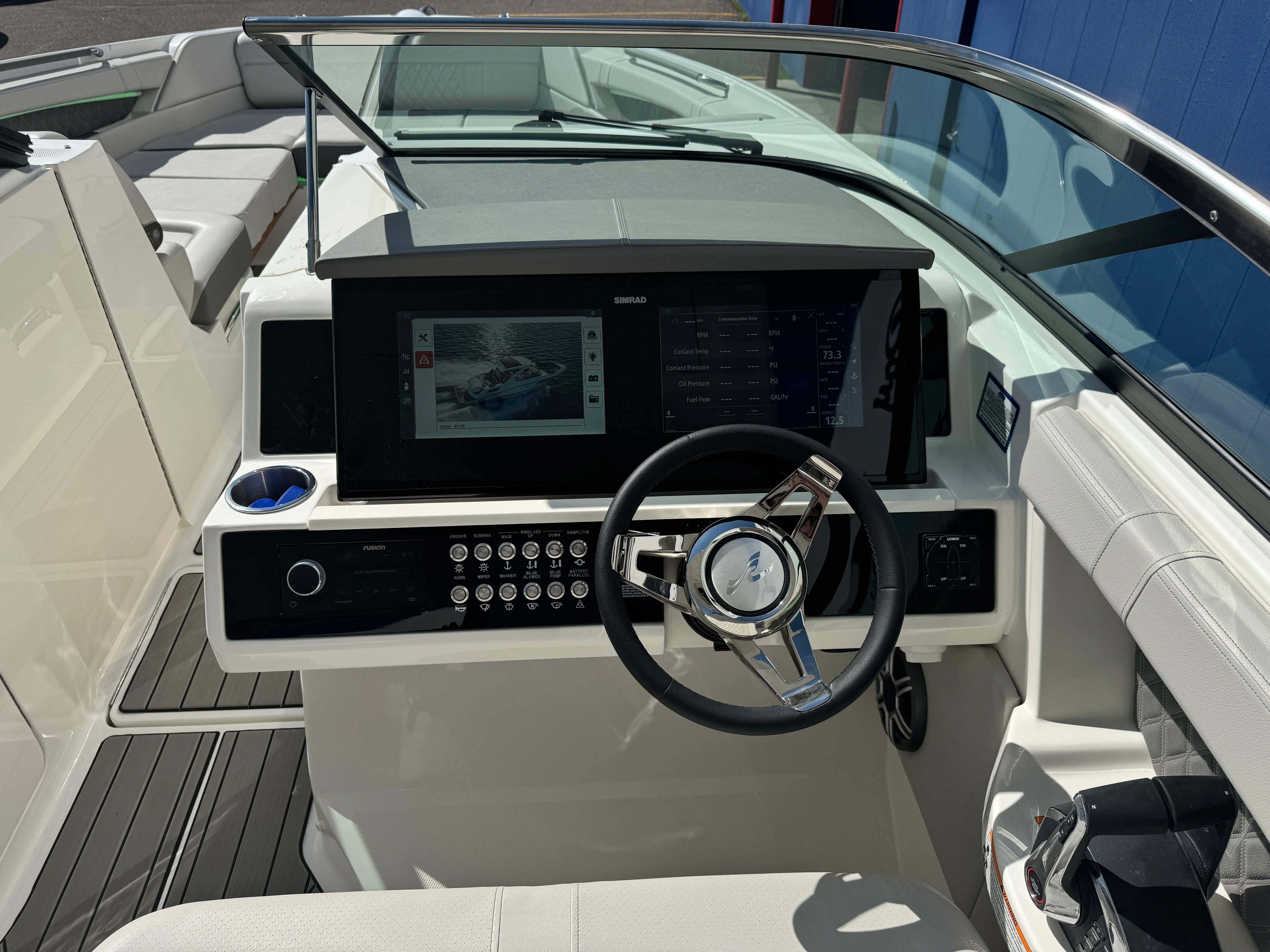 2026 Sea Ray SLX 350 Image Thumbnail #37