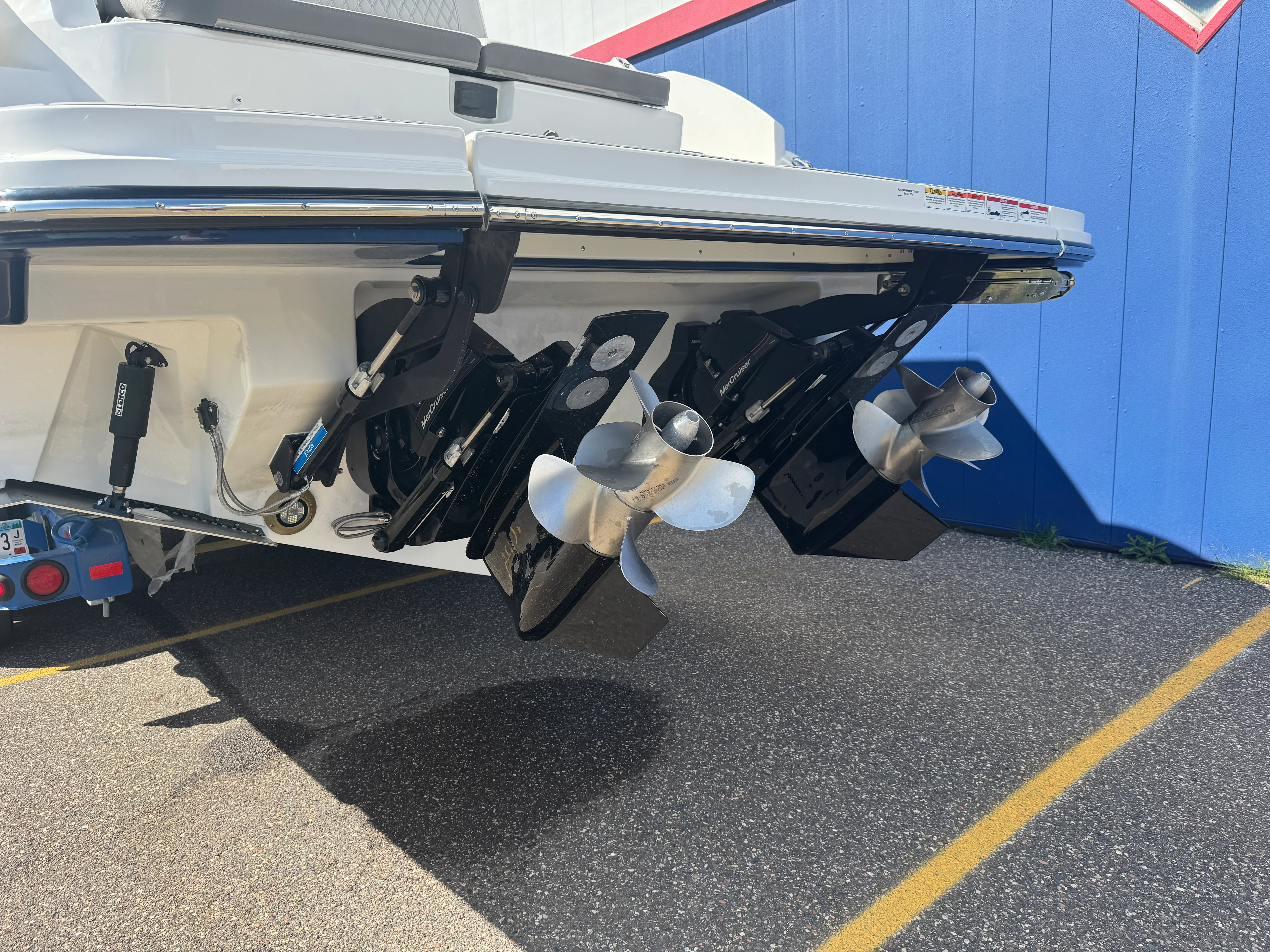 2026 Sea Ray SLX 350 Image Thumbnail #4