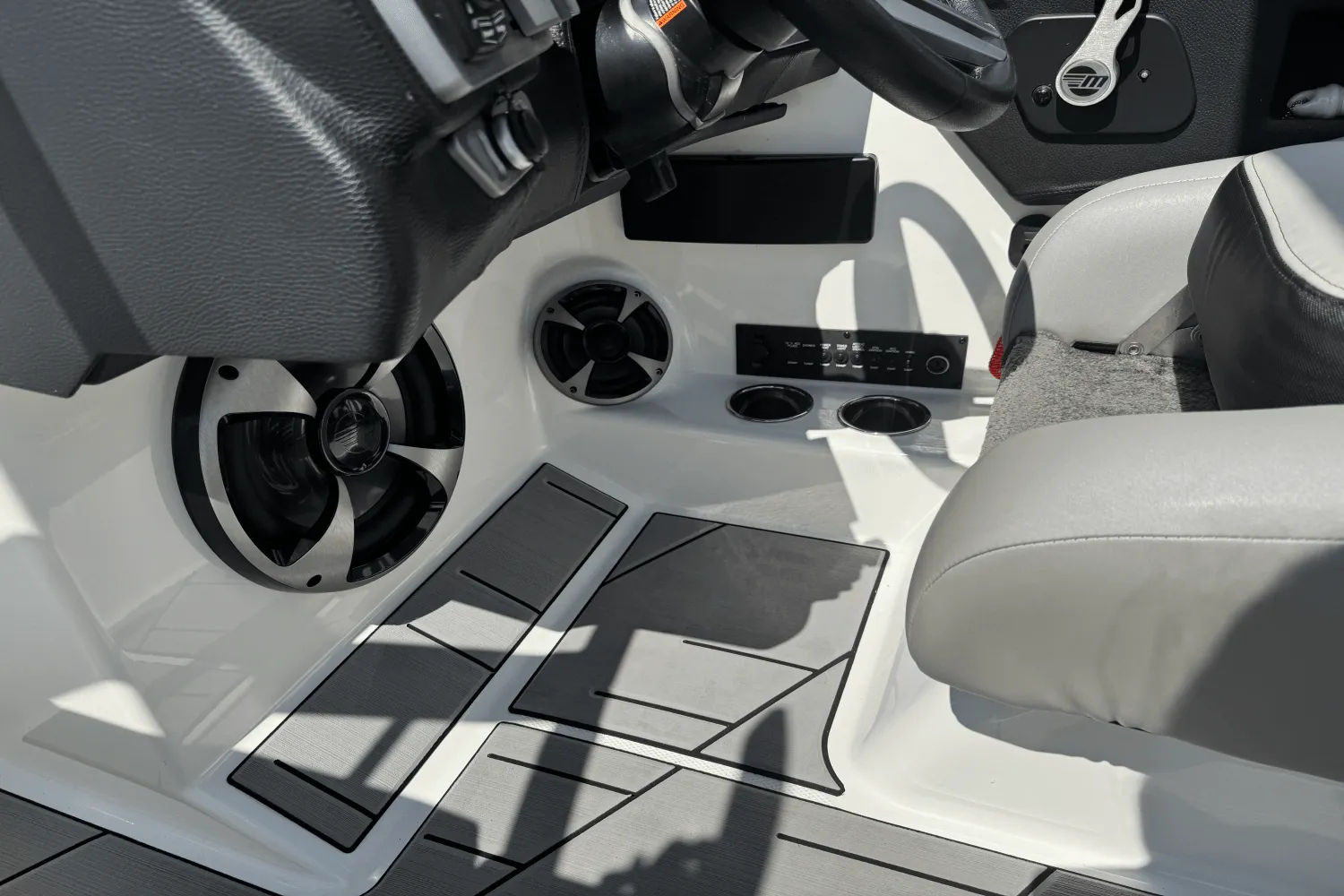 2018 Malibu 21 VLX Image Thumbnail #45