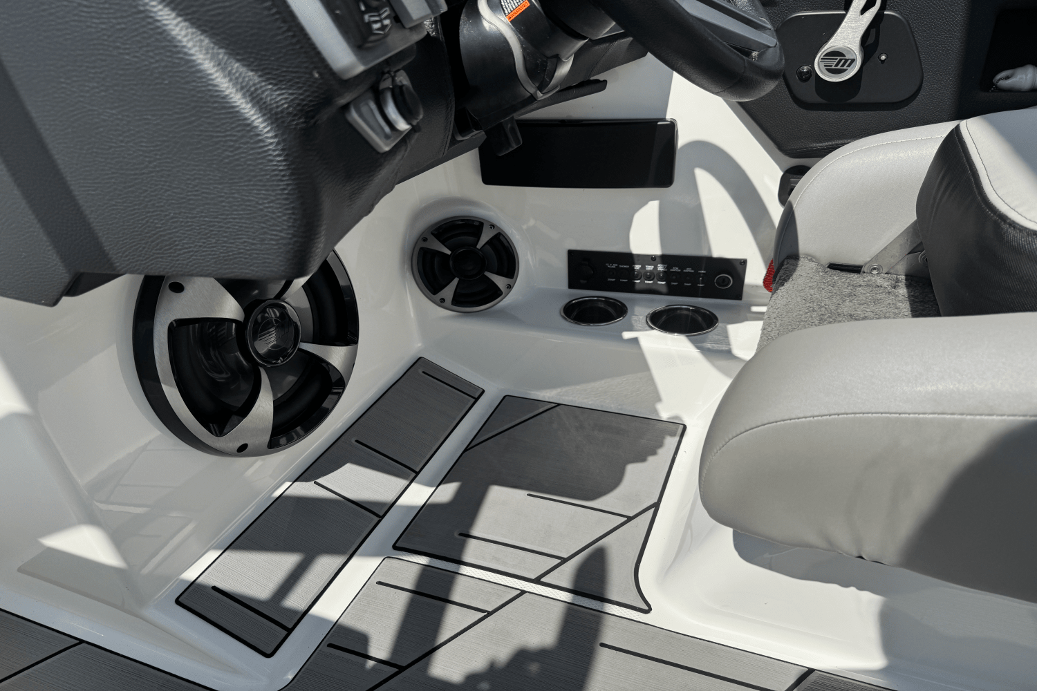 2018 Malibu 21 VLX Image Thumbnail #45