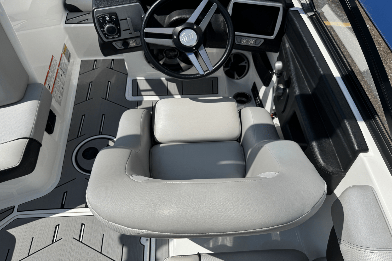 2018 Malibu 21 VLX Image Thumbnail #43