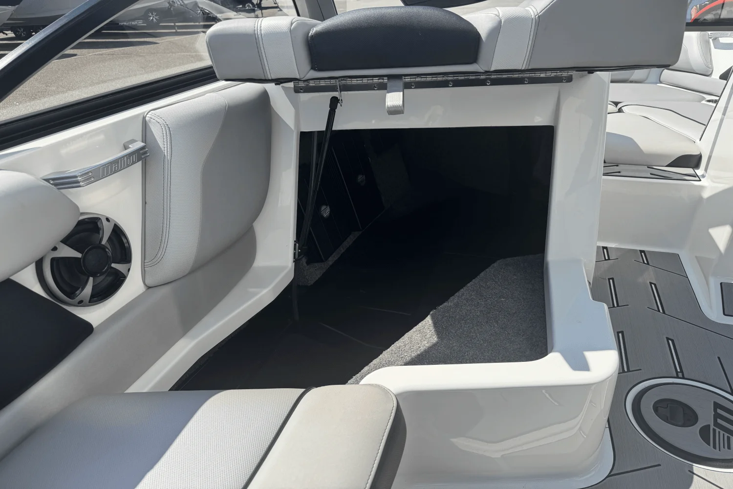 2018 Malibu 21 VLX Image Thumbnail #33