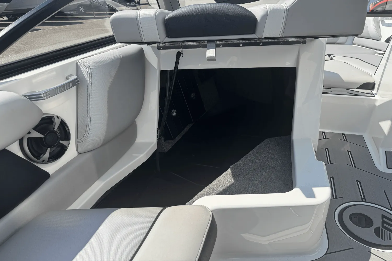 2018 Malibu 21 VLX Image Thumbnail #33