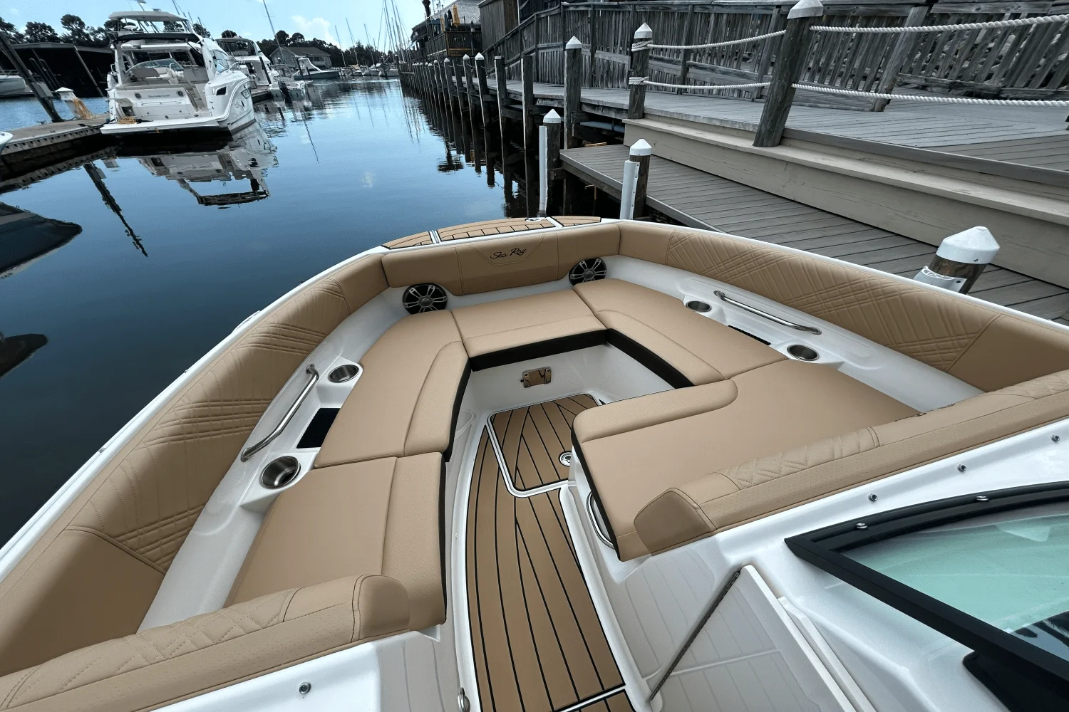 2026 Sea Ray SDX 250 Outboard Image Thumbnail #19