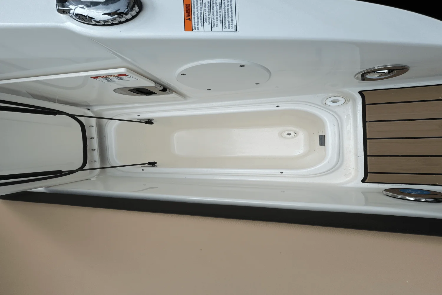 2026 Sea Ray SDX 250 Outboard Image Thumbnail #5