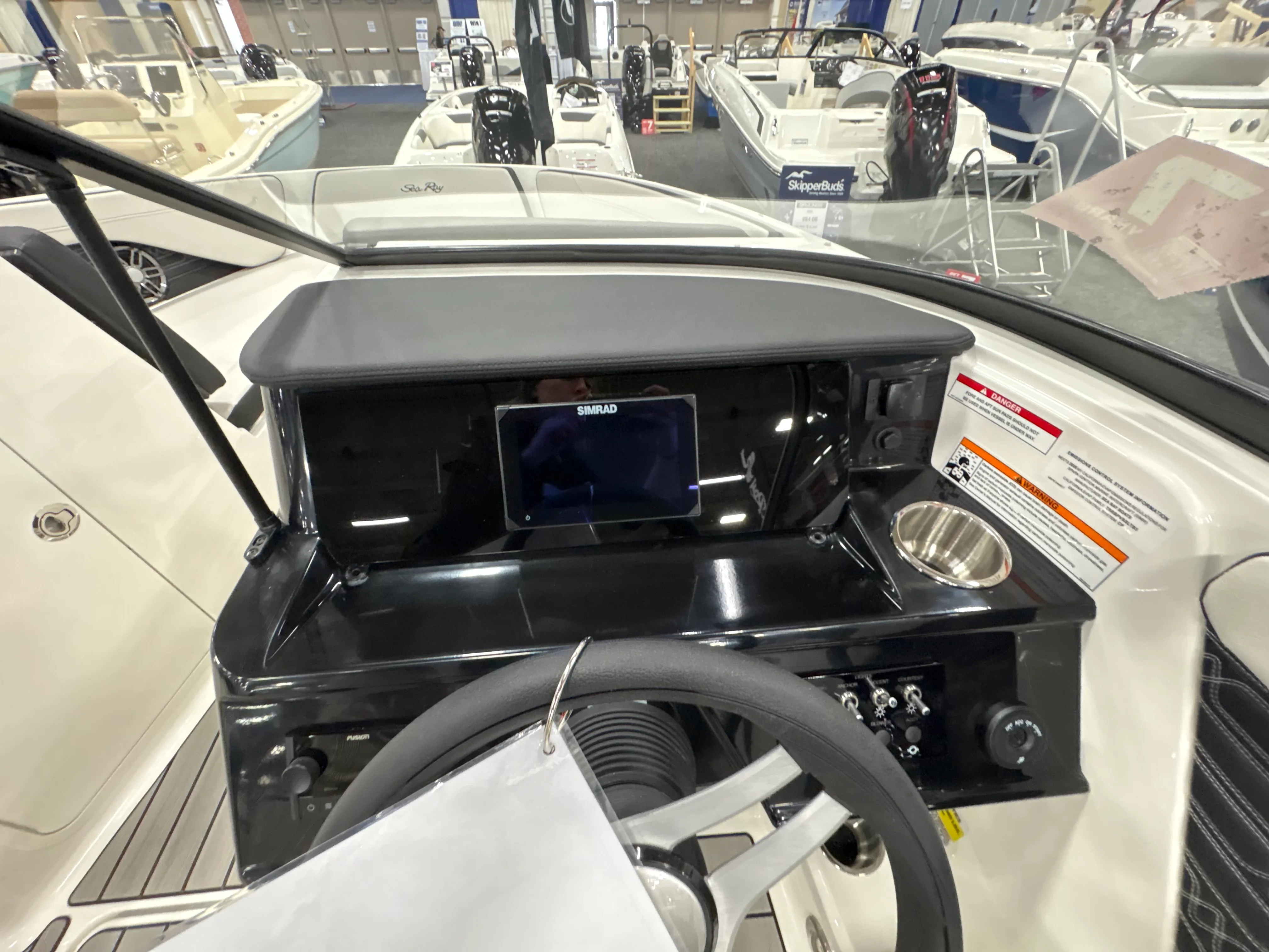 2026 Sea Ray SPX 210 Outboard Image Thumbnail #19