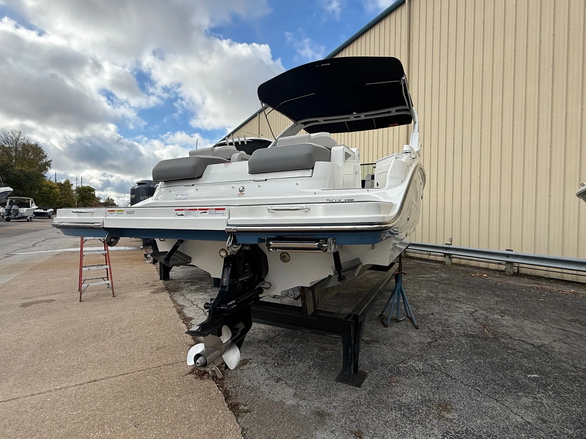 2026 Sea Ray SDX 290 Image Thumbnail #8