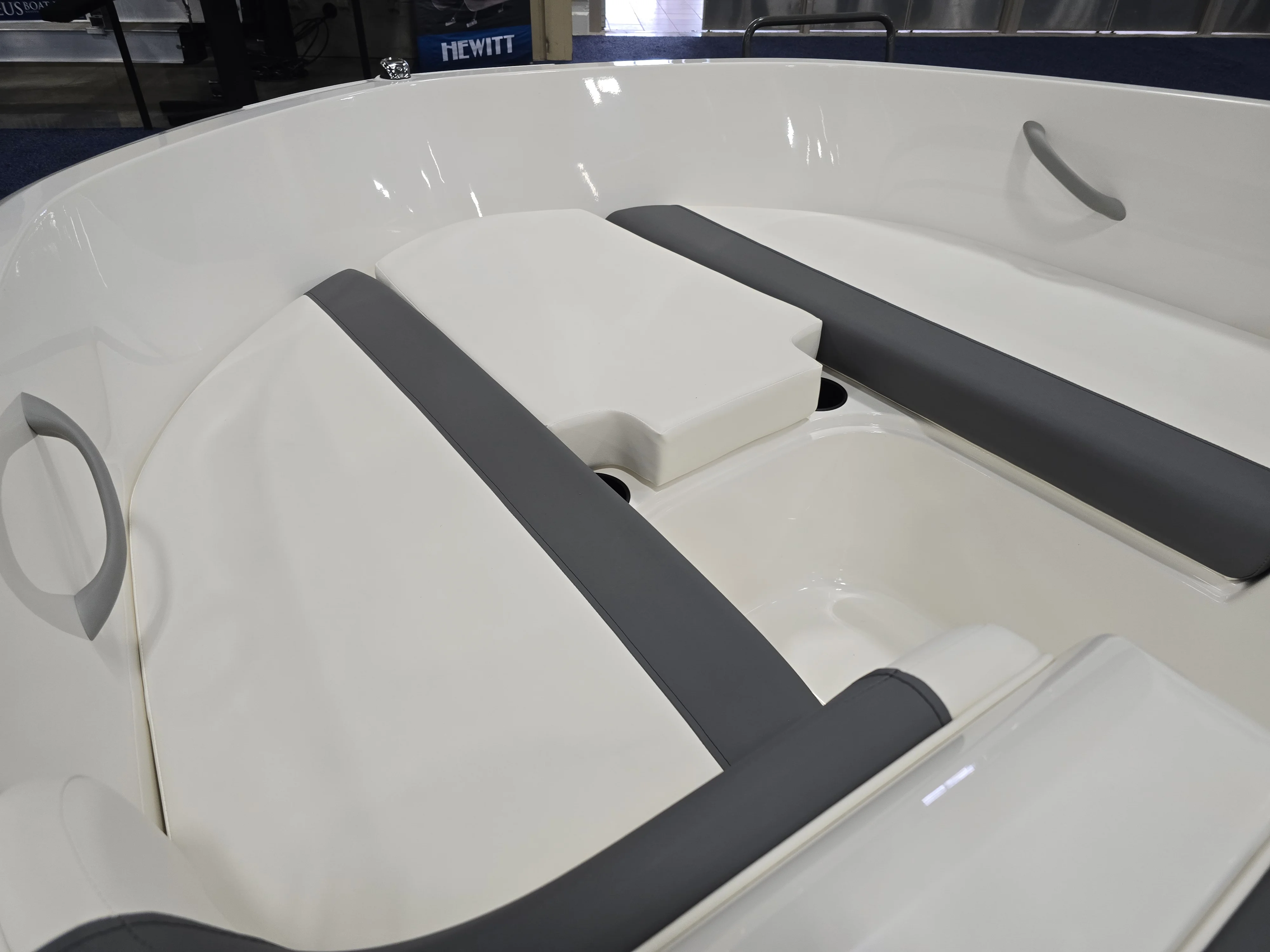 2026 Bayliner E16LE Image Thumbnail #36