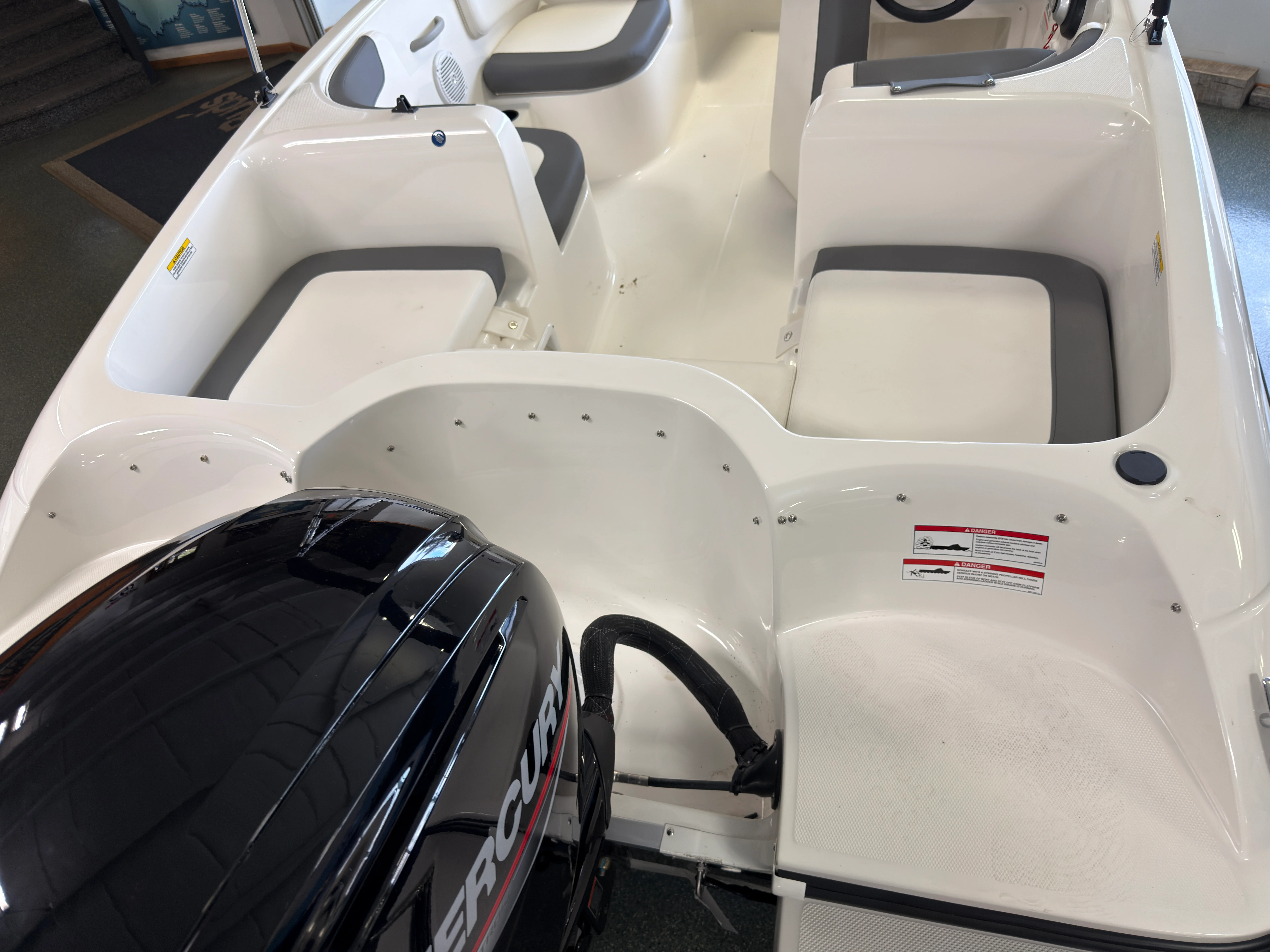 2026 Bayliner E16LE Image Thumbnail #3