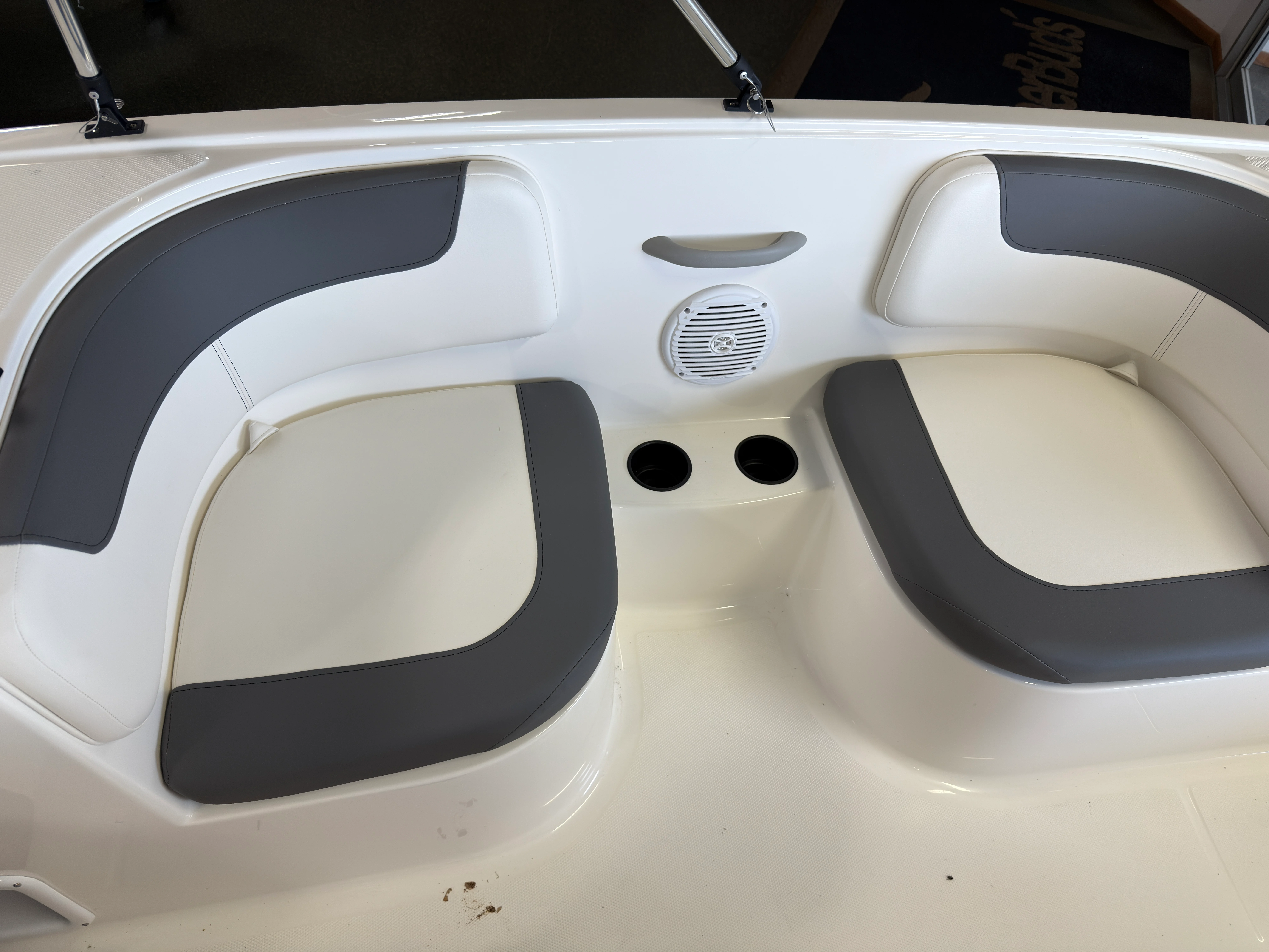 2026 Bayliner E16LE Image Thumbnail #7