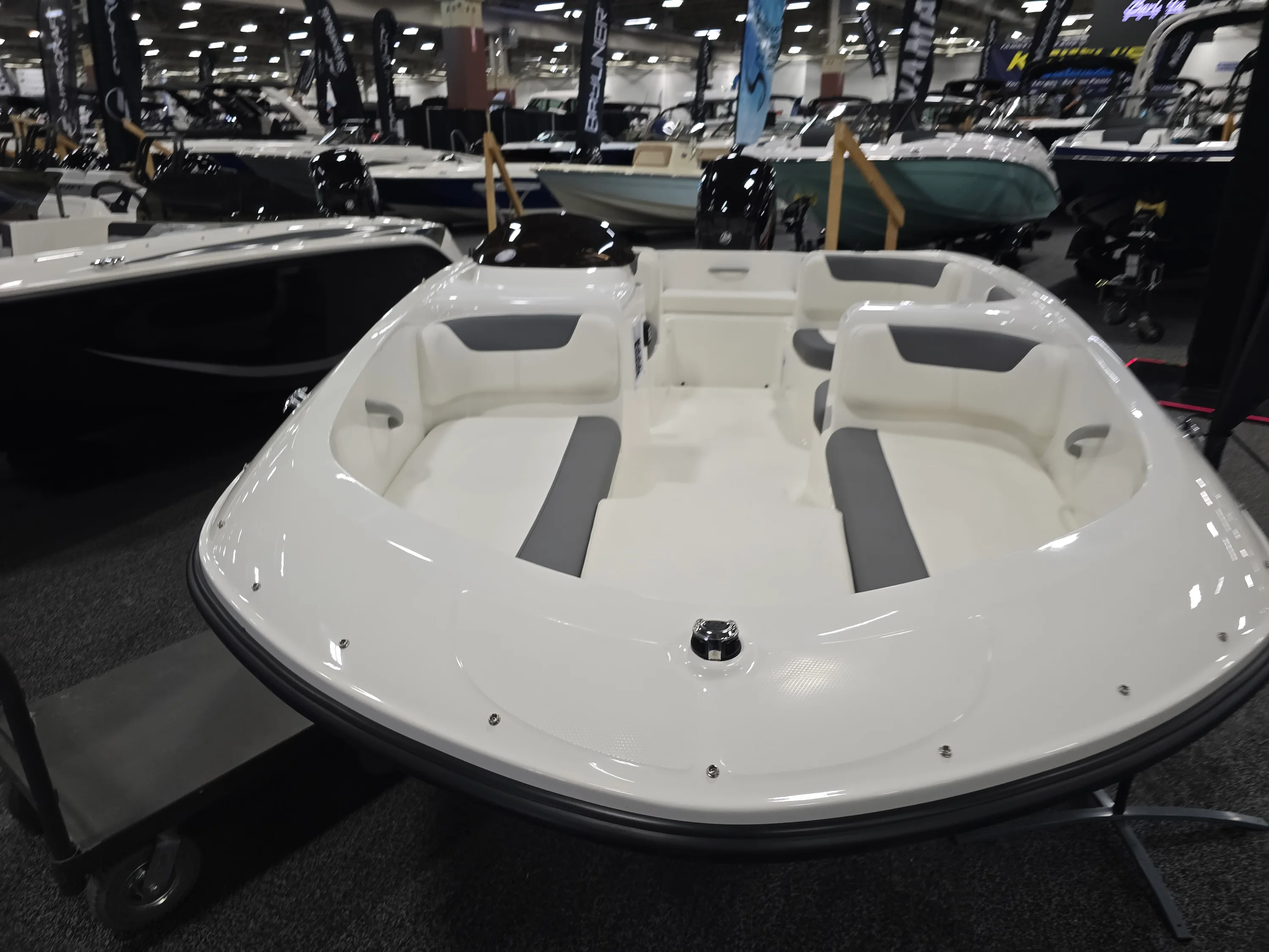 2026 Bayliner E16LE Image Thumbnail #7