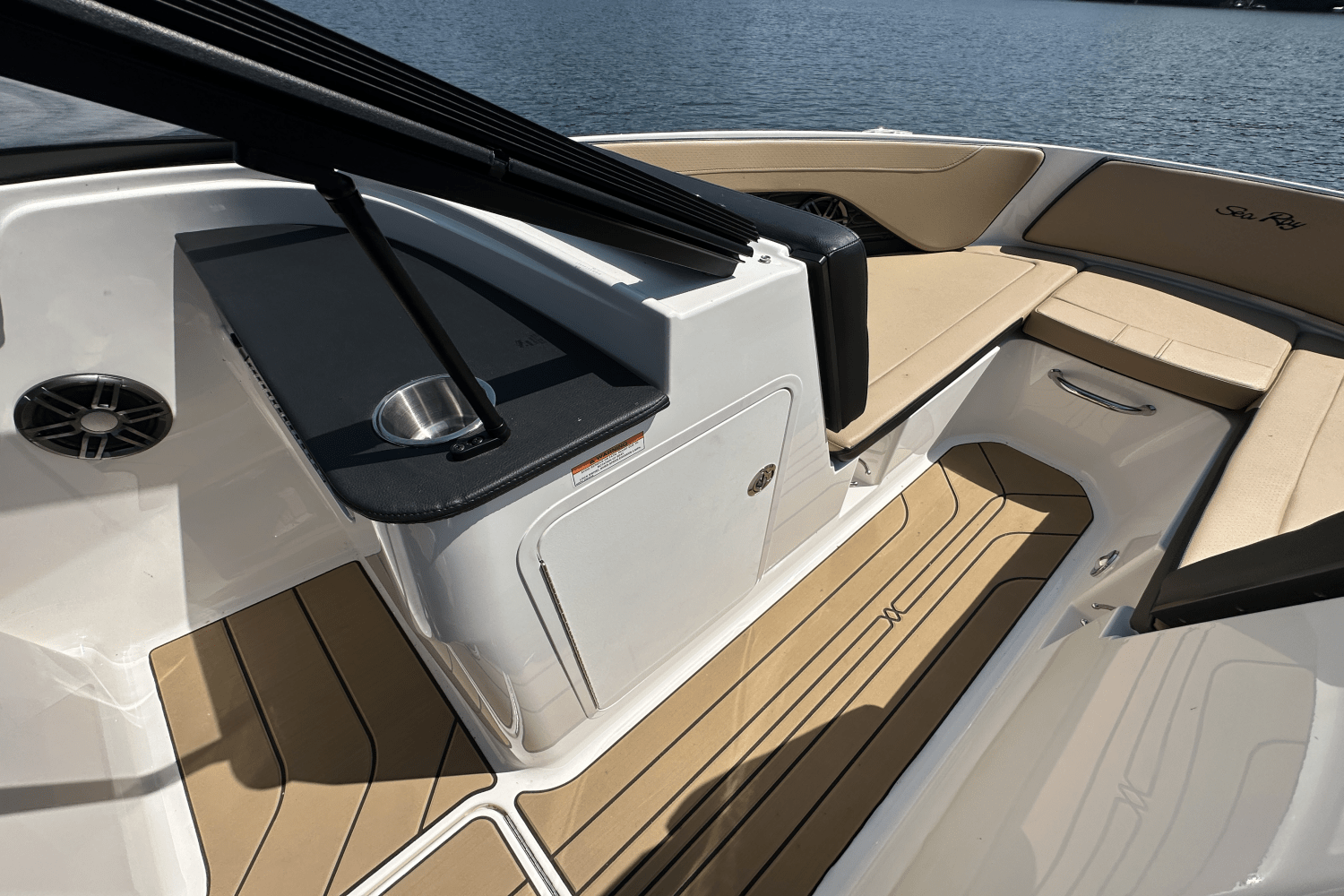 2025 Sea Ray SPX 190 Image Thumbnail #23