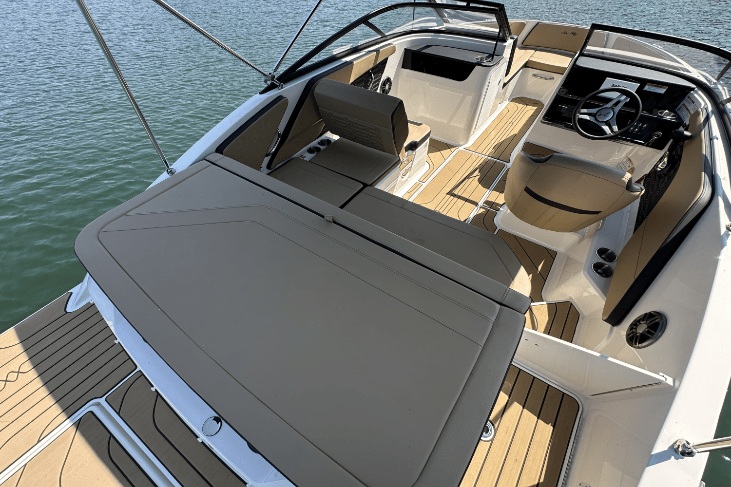 2025 Sea Ray SPX 190 Image Thumbnail #31