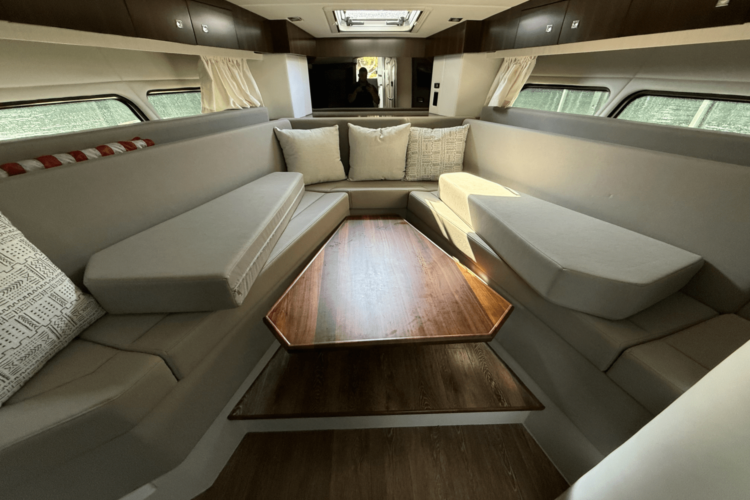2022 Cruisers Yachts 39 Express Coupe Image Thumbnail #35