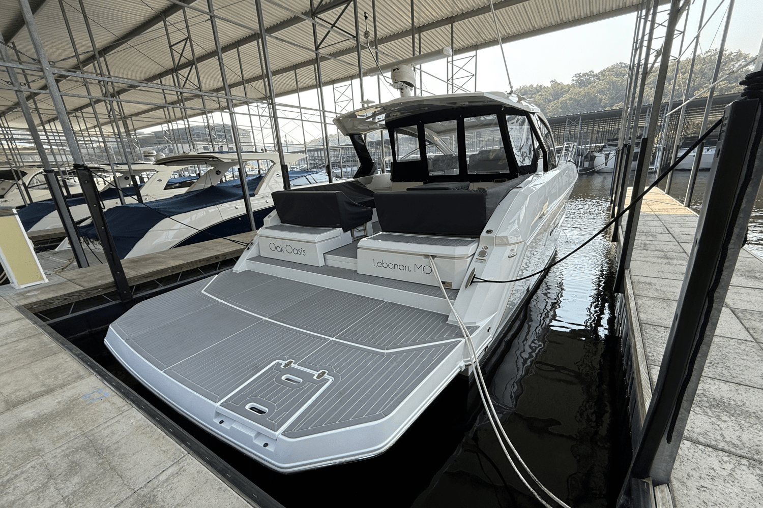 2022 Cruisers Yachts 39 Express Coupe Image Thumbnail #6