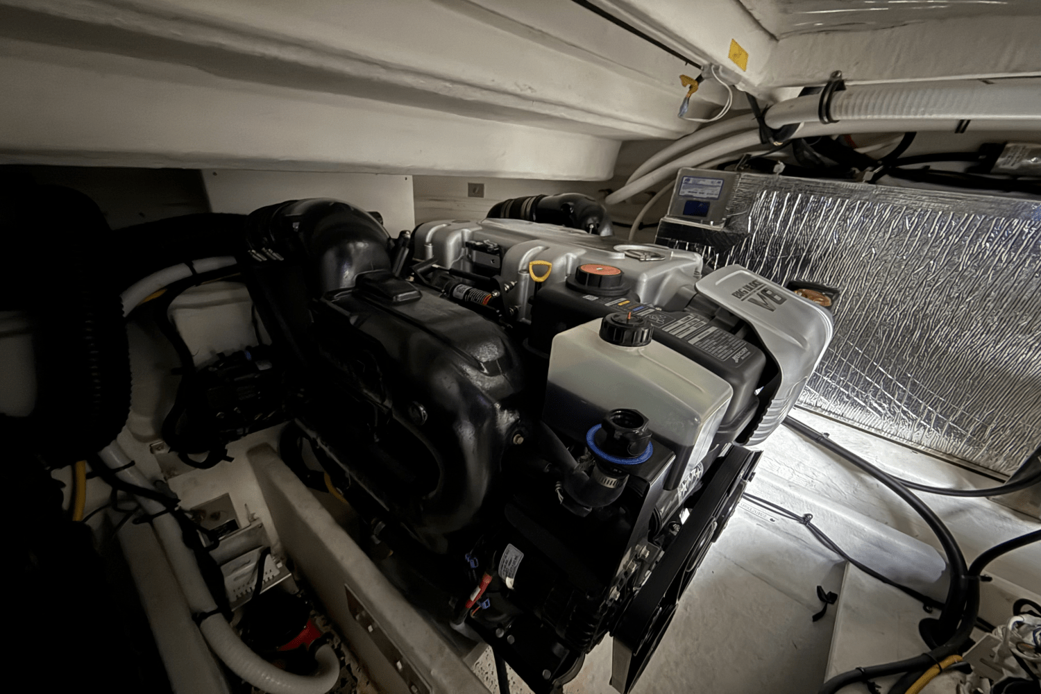 2022 Cruisers Yachts 39 Express Coupe Image Thumbnail #62