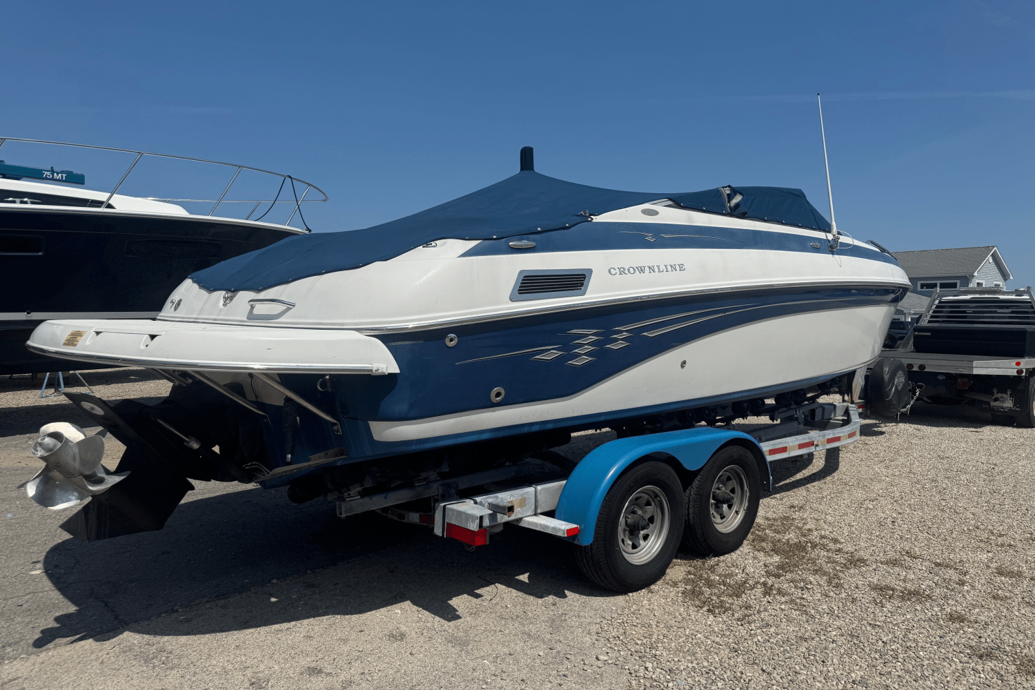 2005 Crownline 270 Image Thumbnail #3