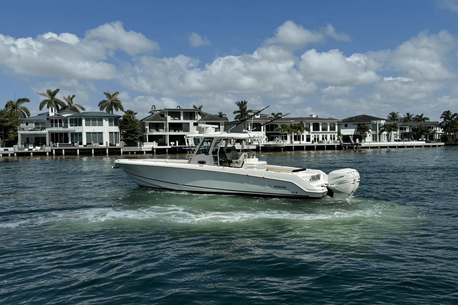 2016 Boston Whaler 330 OUTRAGE Image Thumbnail #8
