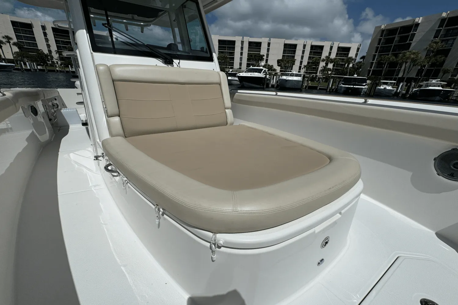 2016 Boston Whaler 330 OUTRAGE Image Thumbnail #37