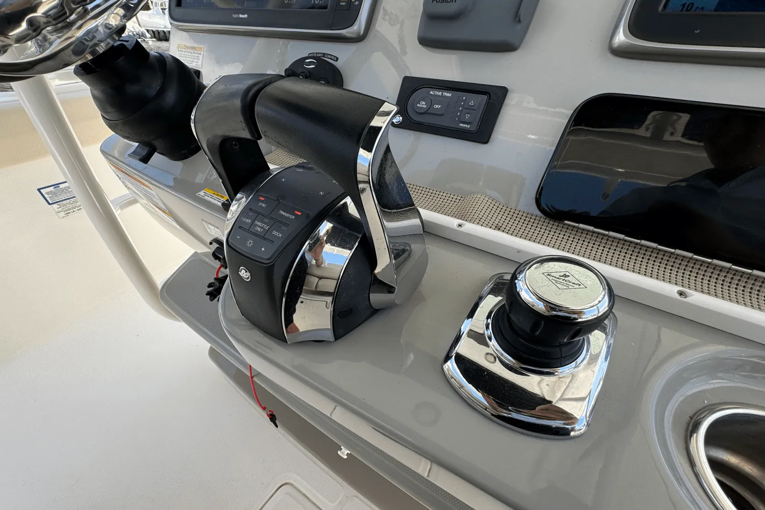 2016 Boston Whaler 330 OUTRAGE Image Thumbnail #30