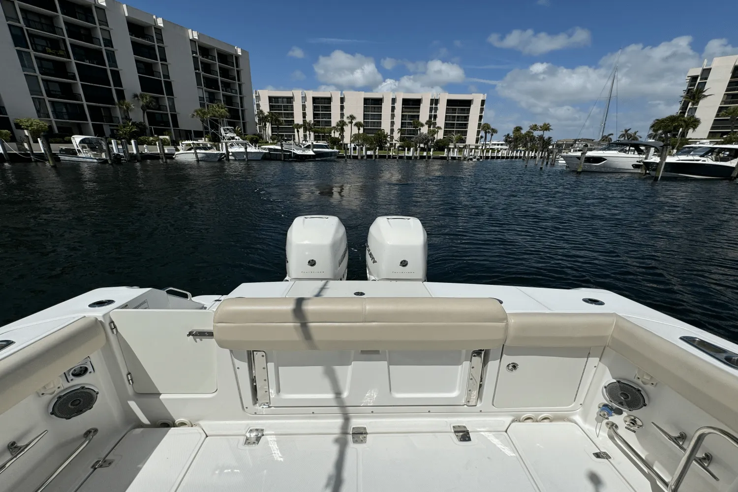 2016 Boston Whaler 330 OUTRAGE Image Thumbnail #12