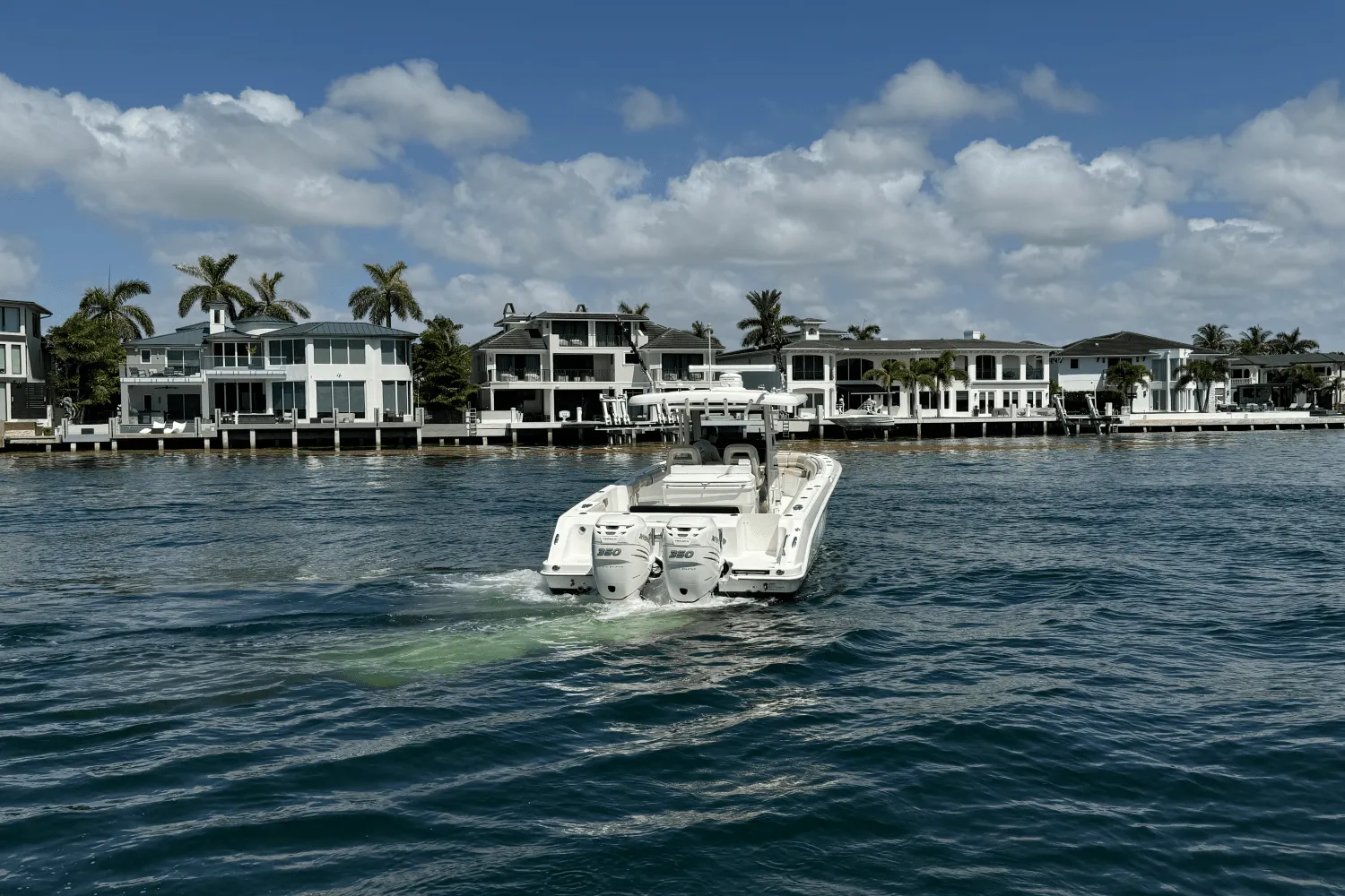 2016 Boston Whaler 330 OUTRAGE Image Thumbnail #4