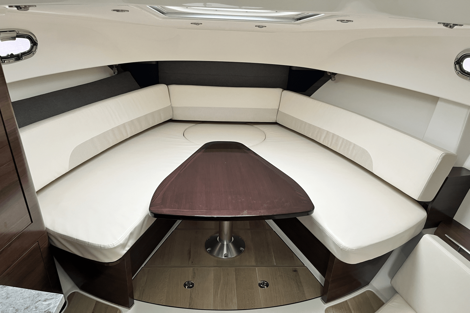 2022 Boston Whaler 345 CONQUEST Image Thumbnail #12