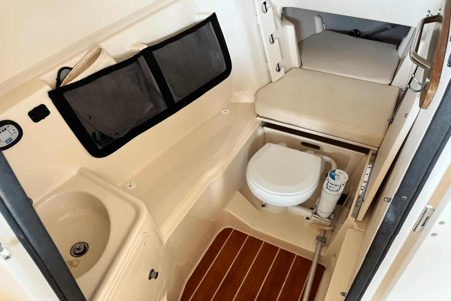 2017 Grady-White 307 FREEDOM Image Thumbnail #19